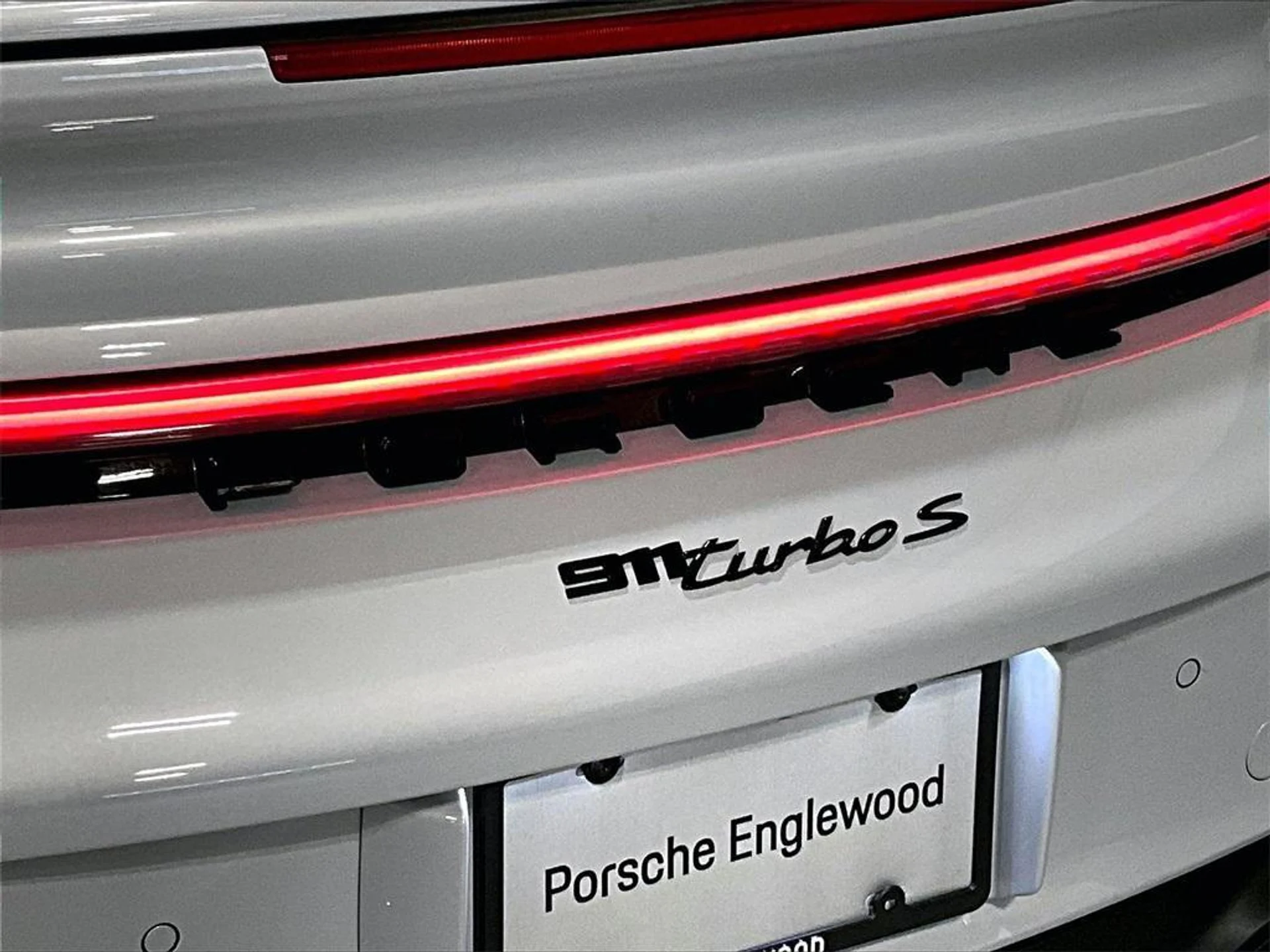 mph012_4094651447_M8lluh_AQ_9_F_Wrj_Gb_G8d_N8_Gsy_s_Ls_6743e4d3c8