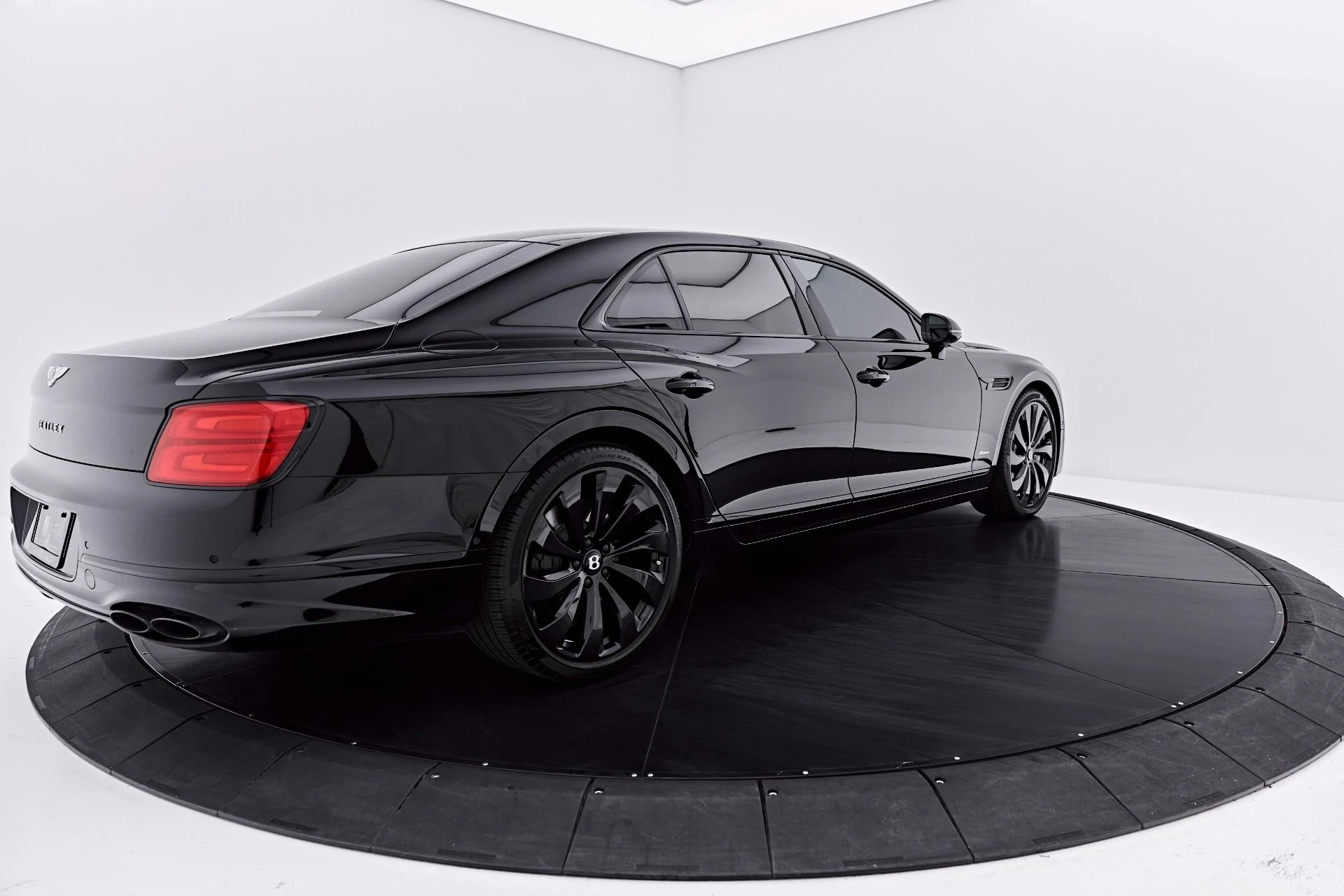 mph012_4101786578_Used_2023_Bentley_Flying_Spur_V8_1789628052_40cc5c14e5