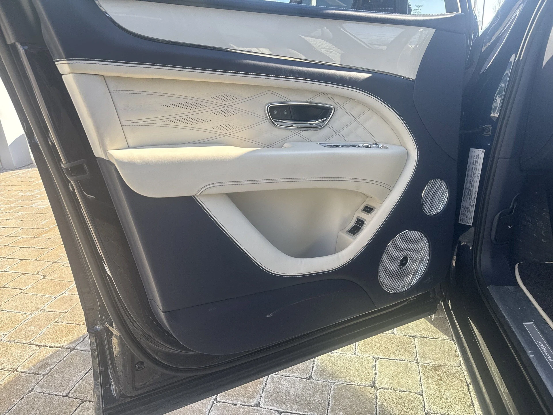 mph012_4117613847_5489f36f107b7f1f23ddb9c6e0480b11x_800dd9aaee