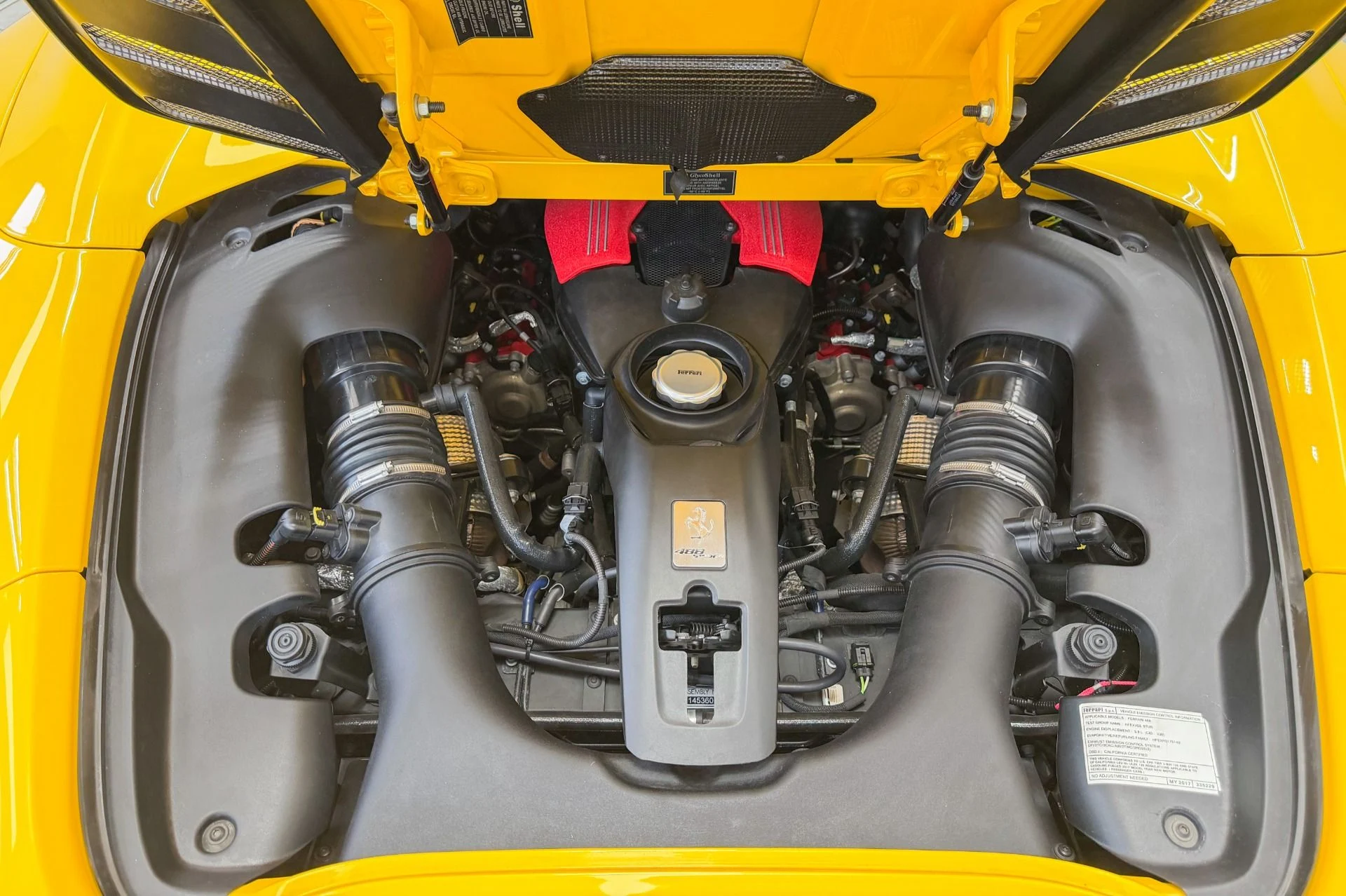 mph012_4123445039_Used_2017_Ferrari_488_Spider_Carbon_Fiber_Racing_Seats_Extensive_Carbon_Fiber_1782928237_293cf3059b