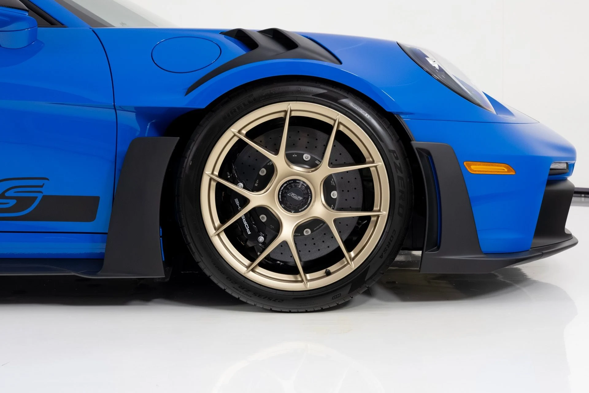 mph012_4128463122_Used_2025_Porsche_911_GT_3_RS_1765482738_5fcf6a8d4d