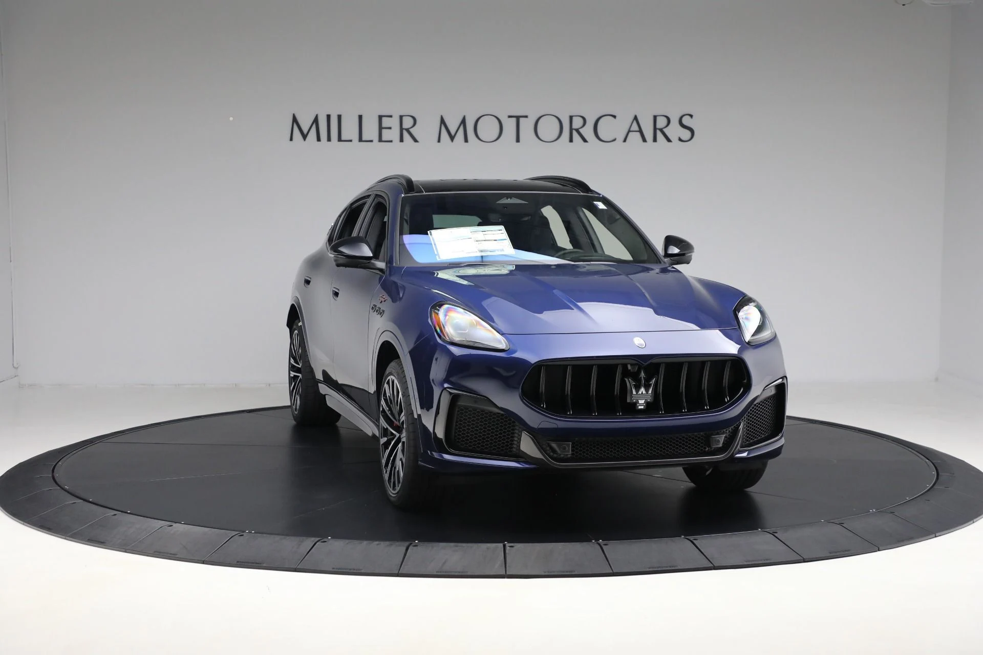 mph012_412914062_New_2025_Maserati_Grecale_Trofeo_abff1ffcb7
