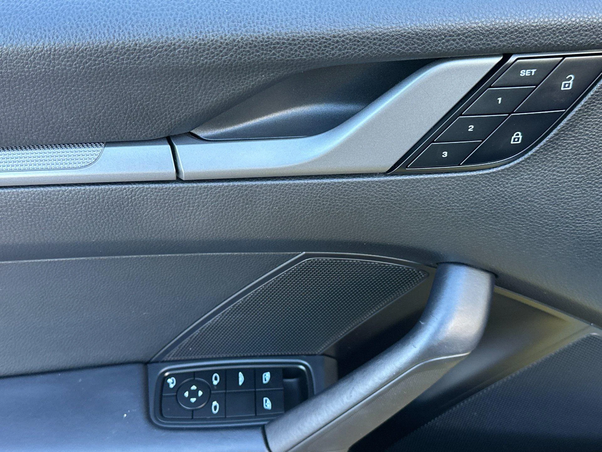 mph012_4145921862_Used_2022_Porsche_911_Carrera_S_1772634351_cece1b0969