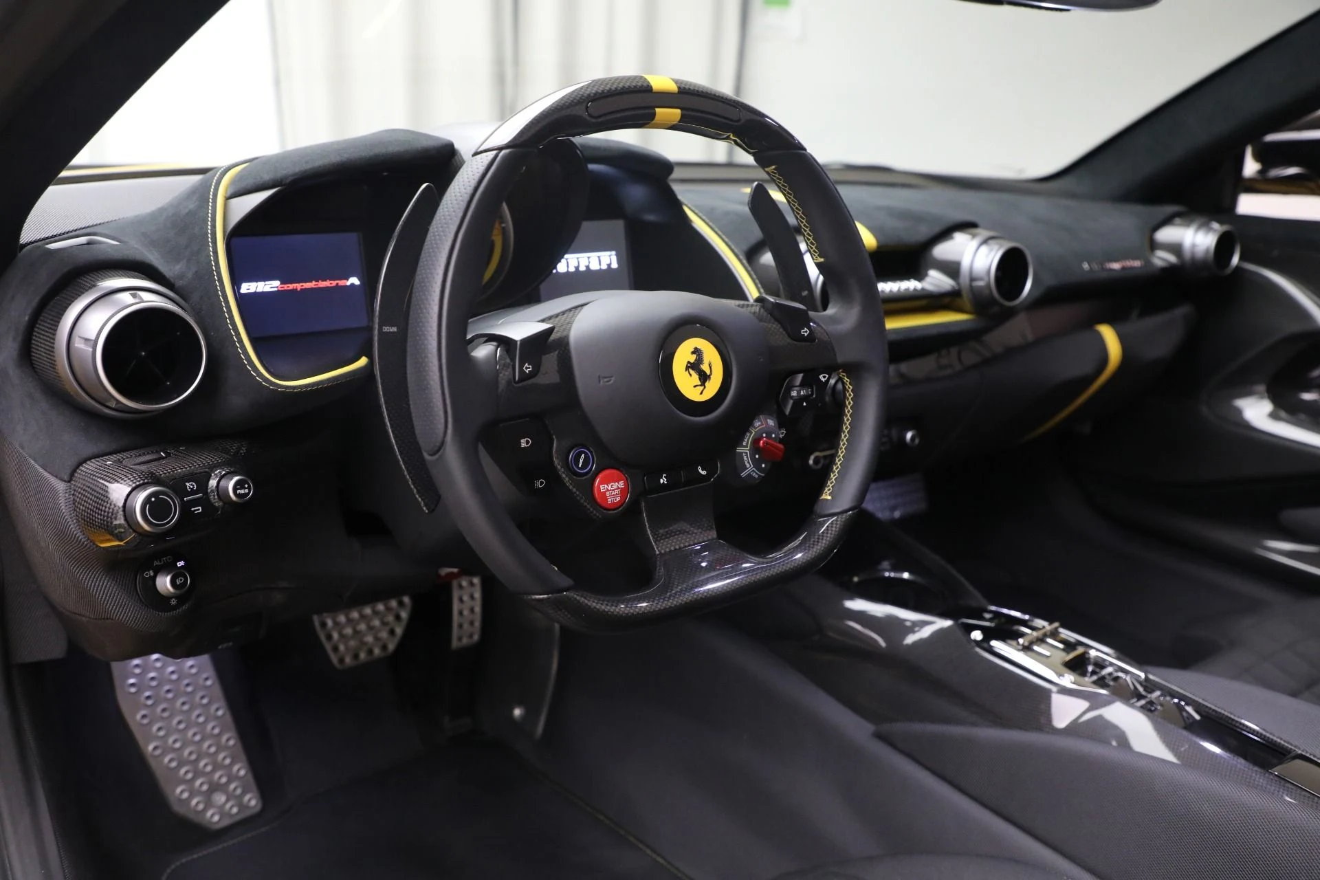 mph012_4149191917_Used_2023_Ferrari_812_Competizione_A_01ab5d69c2