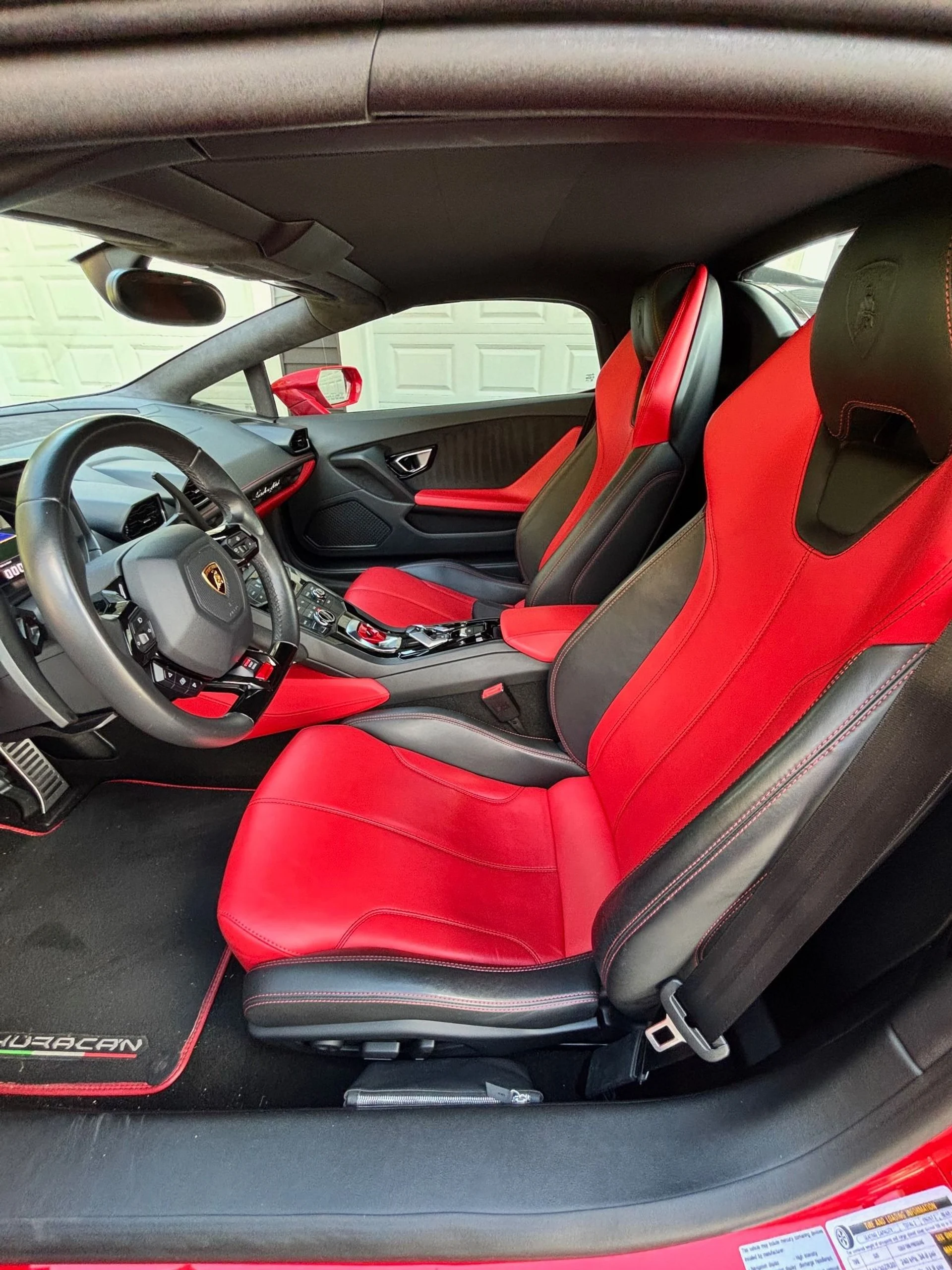 mph012_415747998_Used_2017_Lamborghini_Huracan_LP_610_4_Spyder_1759940129_e783dea586