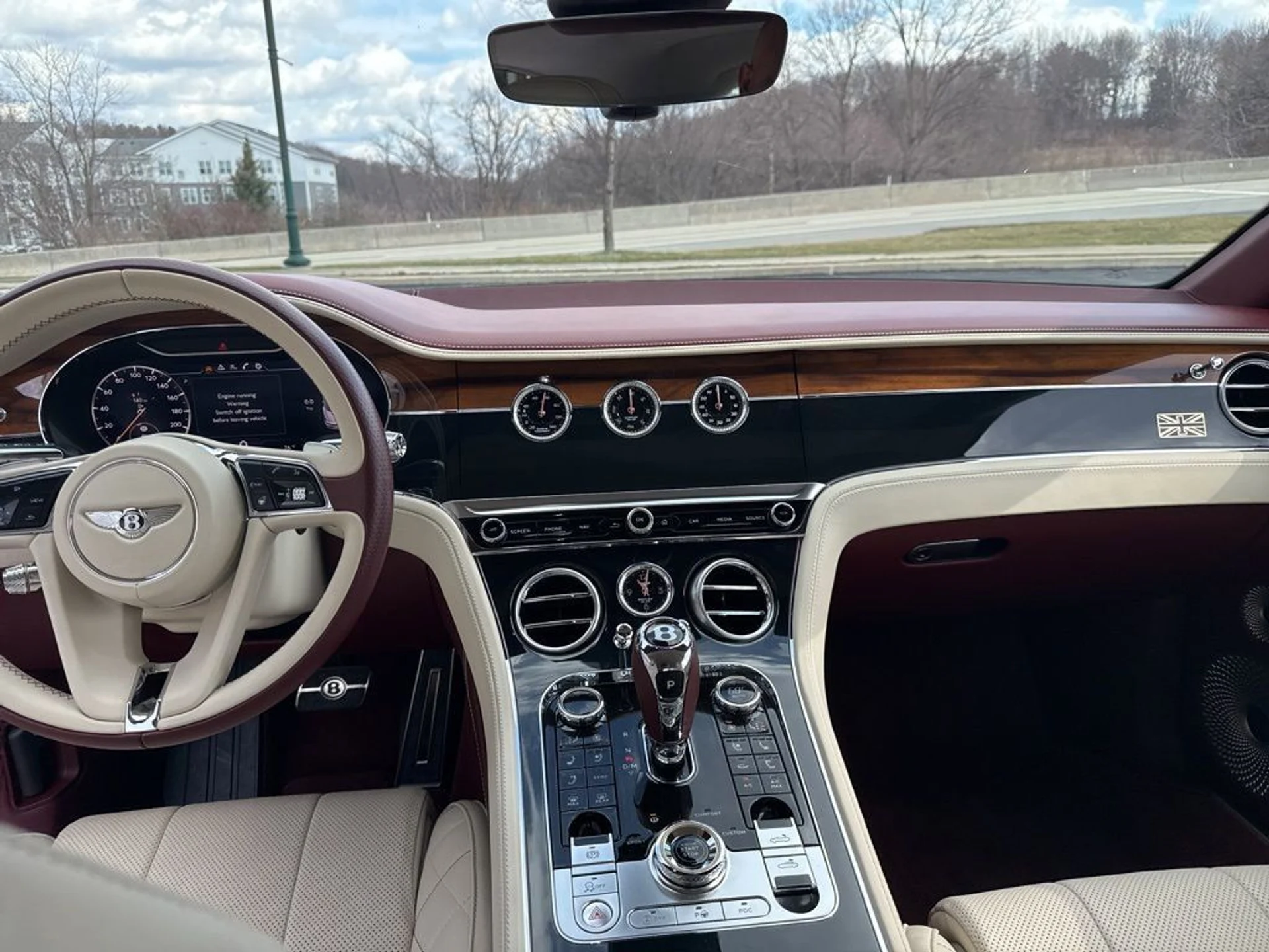 mph012_4158561510_4af7b84ff3d245af91148451459d0222_f4c9e49cf2