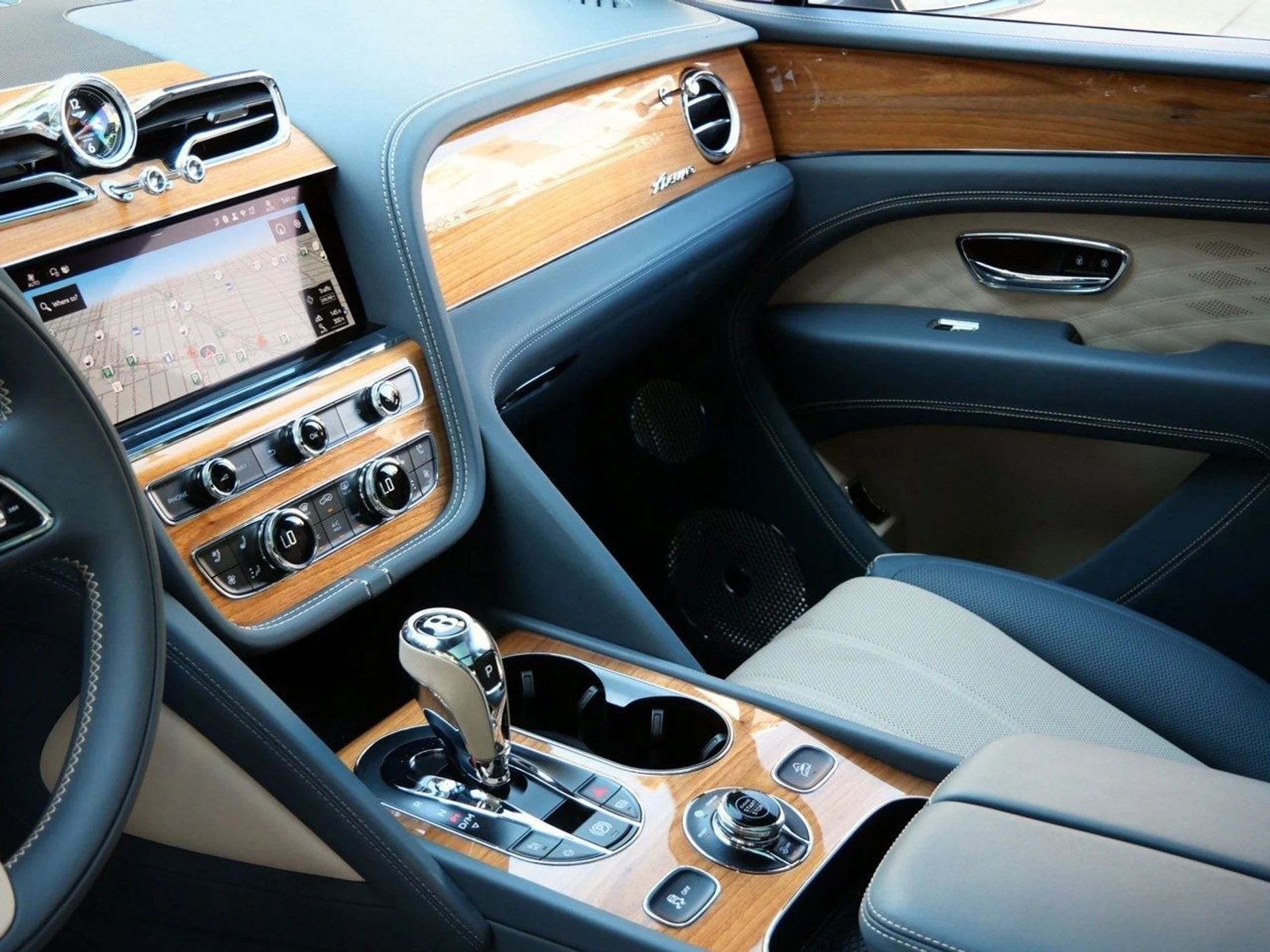 mph012_4163110579_4fbed2949ad53c19a96411e0bf0a3ac3x_c3ed8b562b