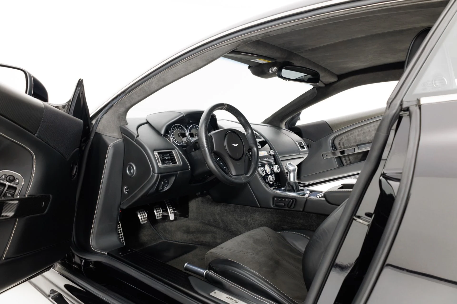 mph012_4163297803_Used_2009_Aston_Martin_DBS_V12_Manual_1785525187_9dad6e8b51