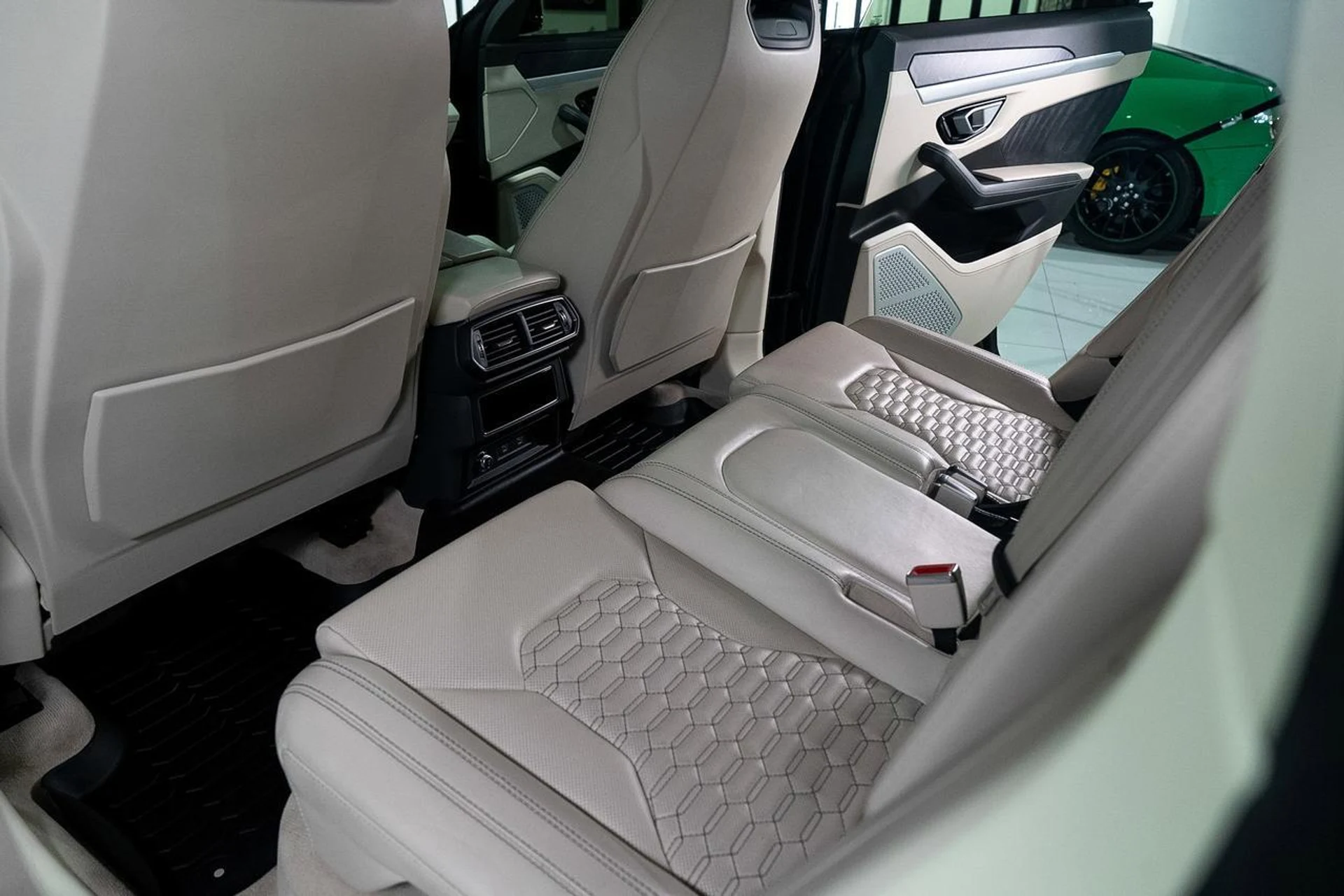 mph012_4183642899_9d280ccb1d418ff2d086456485365b88_724caf5be9