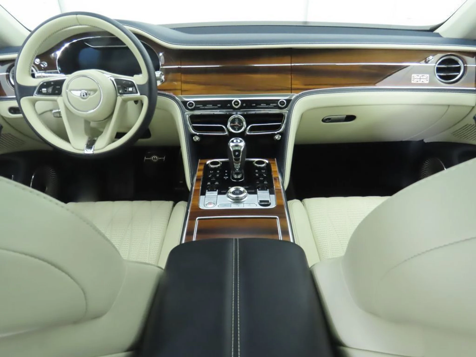 mph012_4192791100_used_2020_bentley_flying_spur_w12sedan_8119_22909310_13_1024_a5659e537d