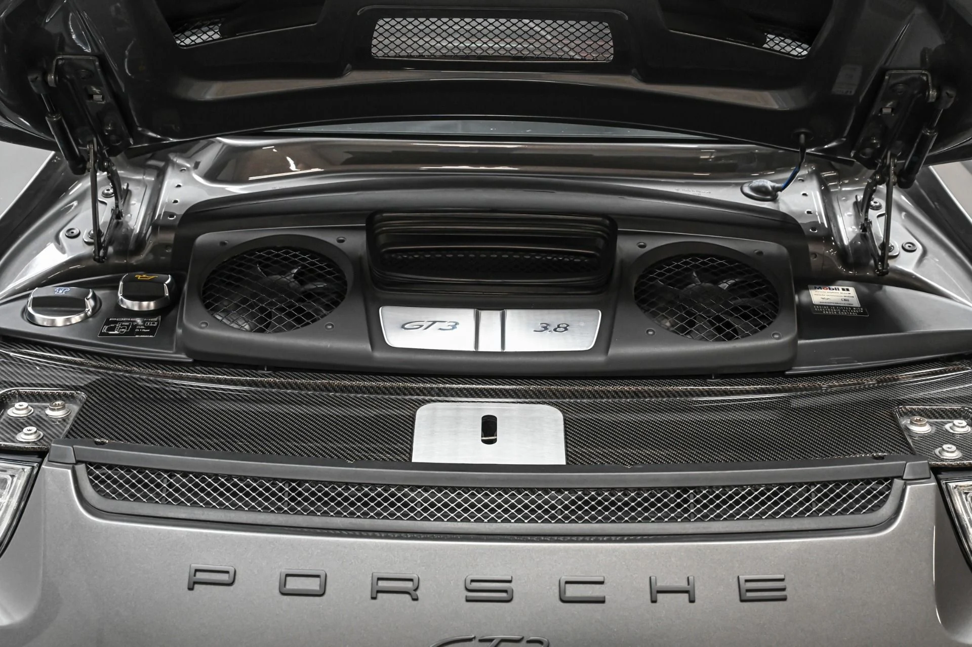 mph012_4194268728_Used_2015_Porsche_911_GT_3_1749853889_c41cad082e