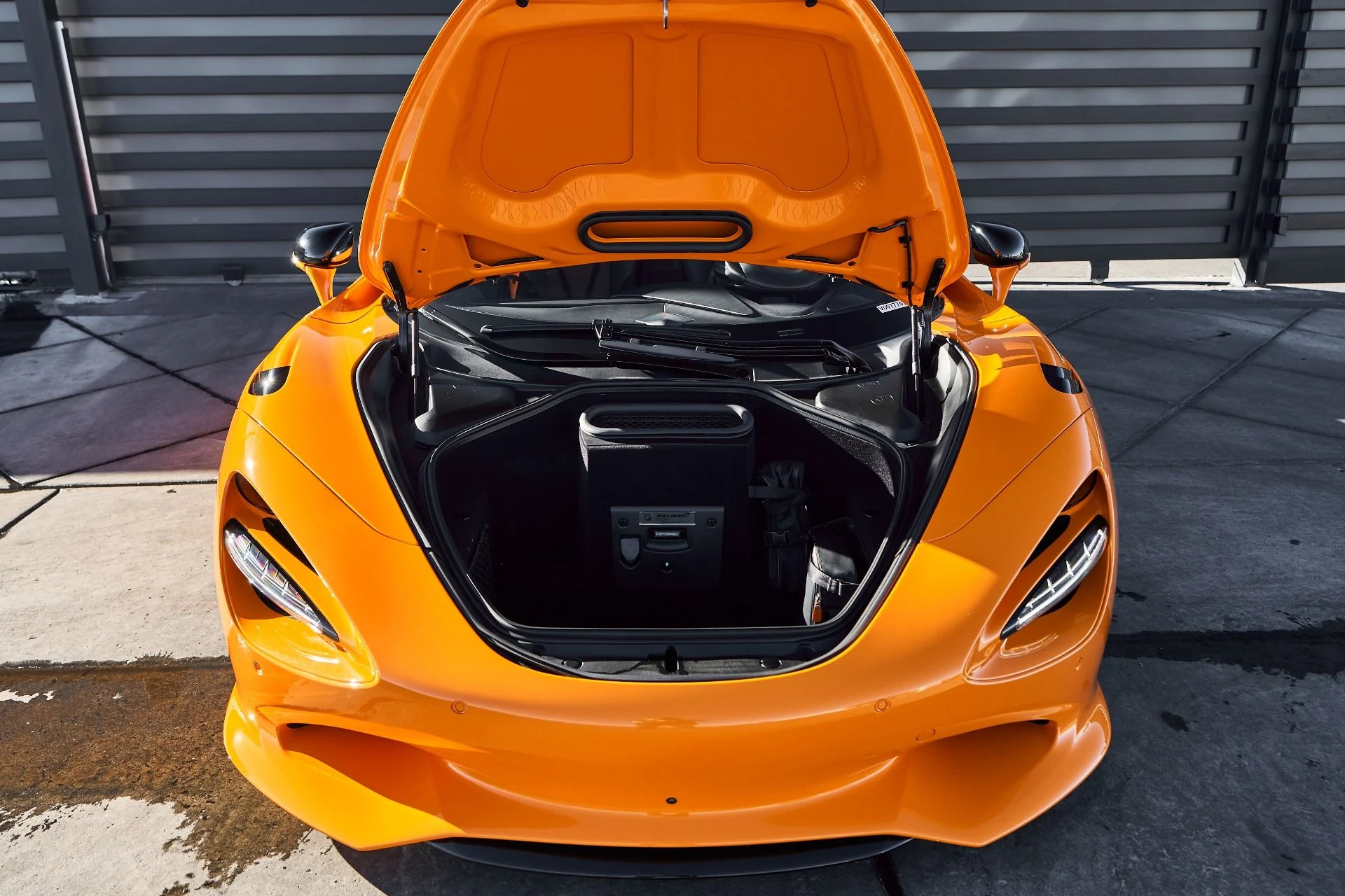 mph012_4198372800_Used_2024_Mc_Laren_750_S_1765410635_8e247abc5d