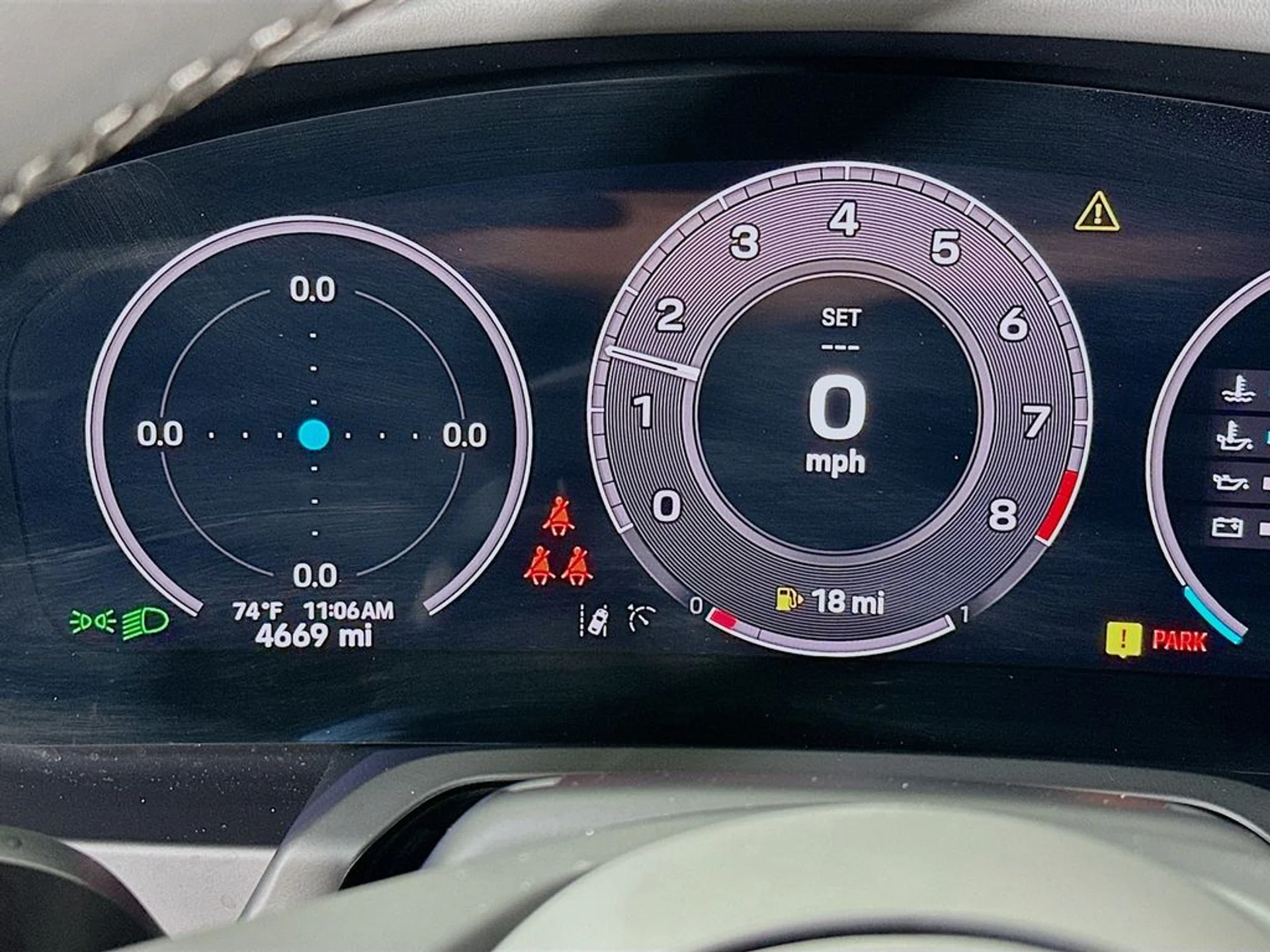 mph012_4199460306_4e6a5c09deb51fbd8e9f2dce4823e23dx_5d945215d5