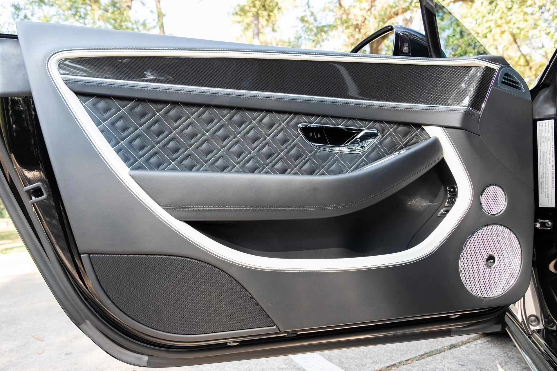 mph012_4207923053_378641171_6735e5e07f23428a7cb55bdf_9a25bb713c