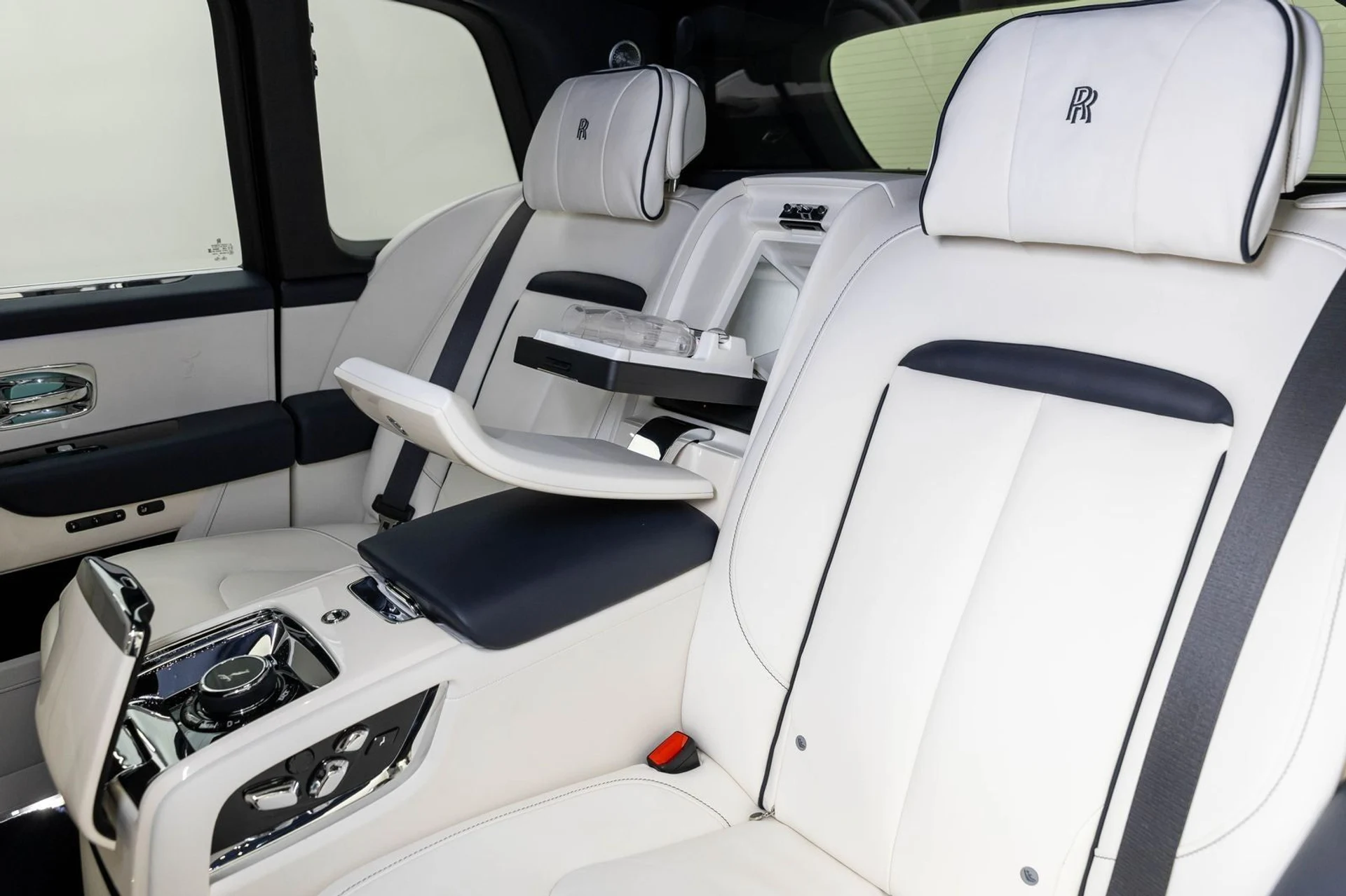 mph012_4210622949_13_11a2d9b5bf