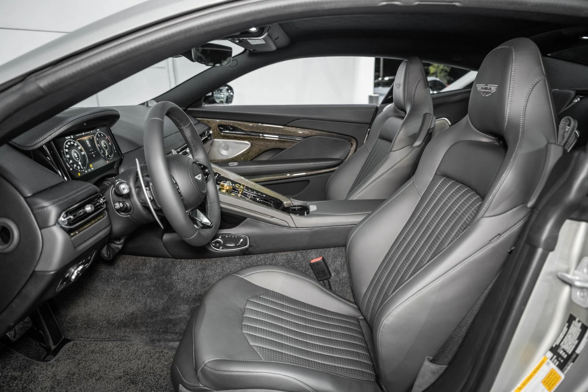 mph012_4218155410_New_2026_Aston_Martin_DB_12_Gold_Finger_V8_1764191230_53a1cc540e