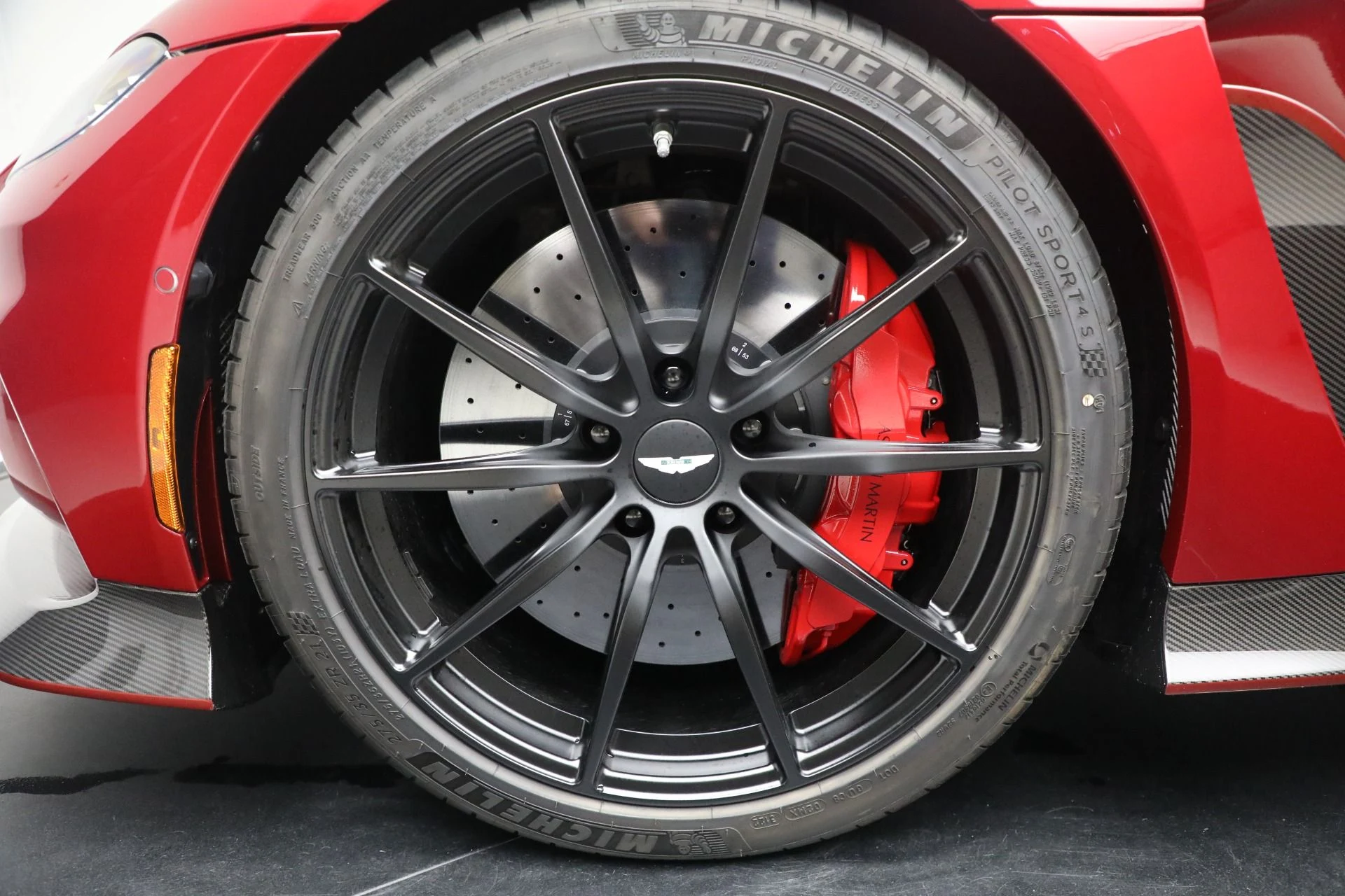mph012_4218483283_Used_2023_Aston_Martin_Vantage_V12_af8ba81861