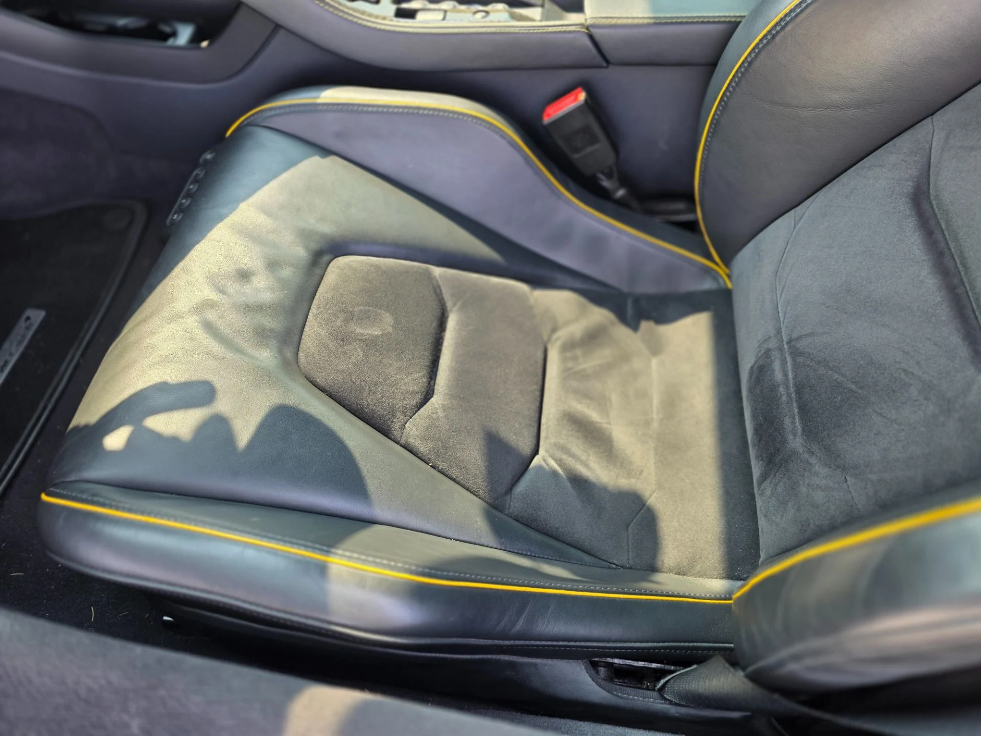 mph012_4226761693_Used_2015_Mc_Laren_650_S_Spider_1754412764_92e7425331
