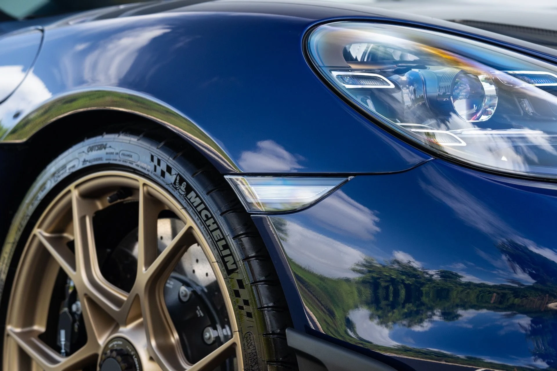 mph012_4229101145_Used_2024_Porsche_718_Cayman_GT_4_RS_1775021157_67e70ef851