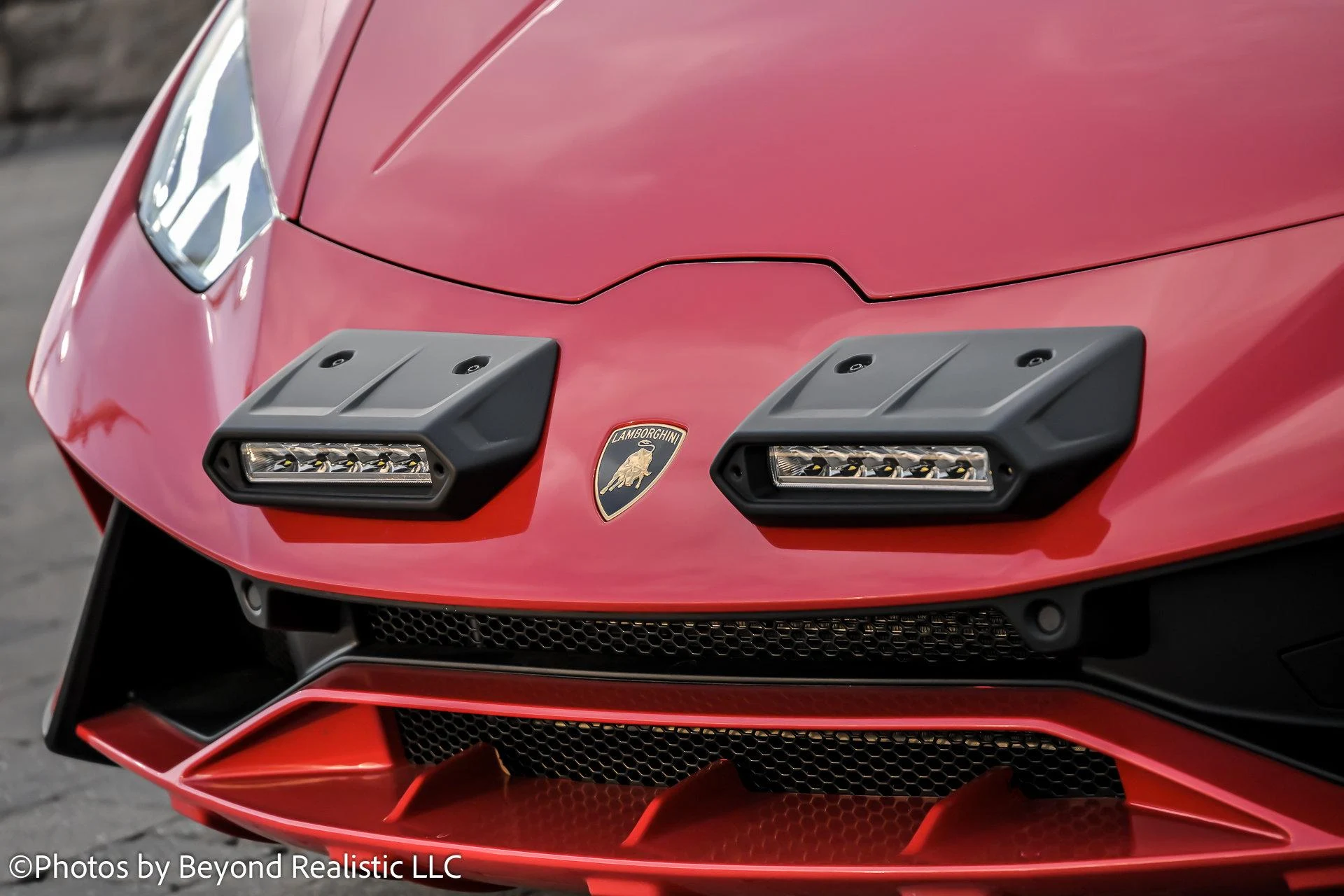 mph012_423015601_Used_2023_Lamborghini_Huracan_Sterrato_Certified_1762420285_1e34b19828