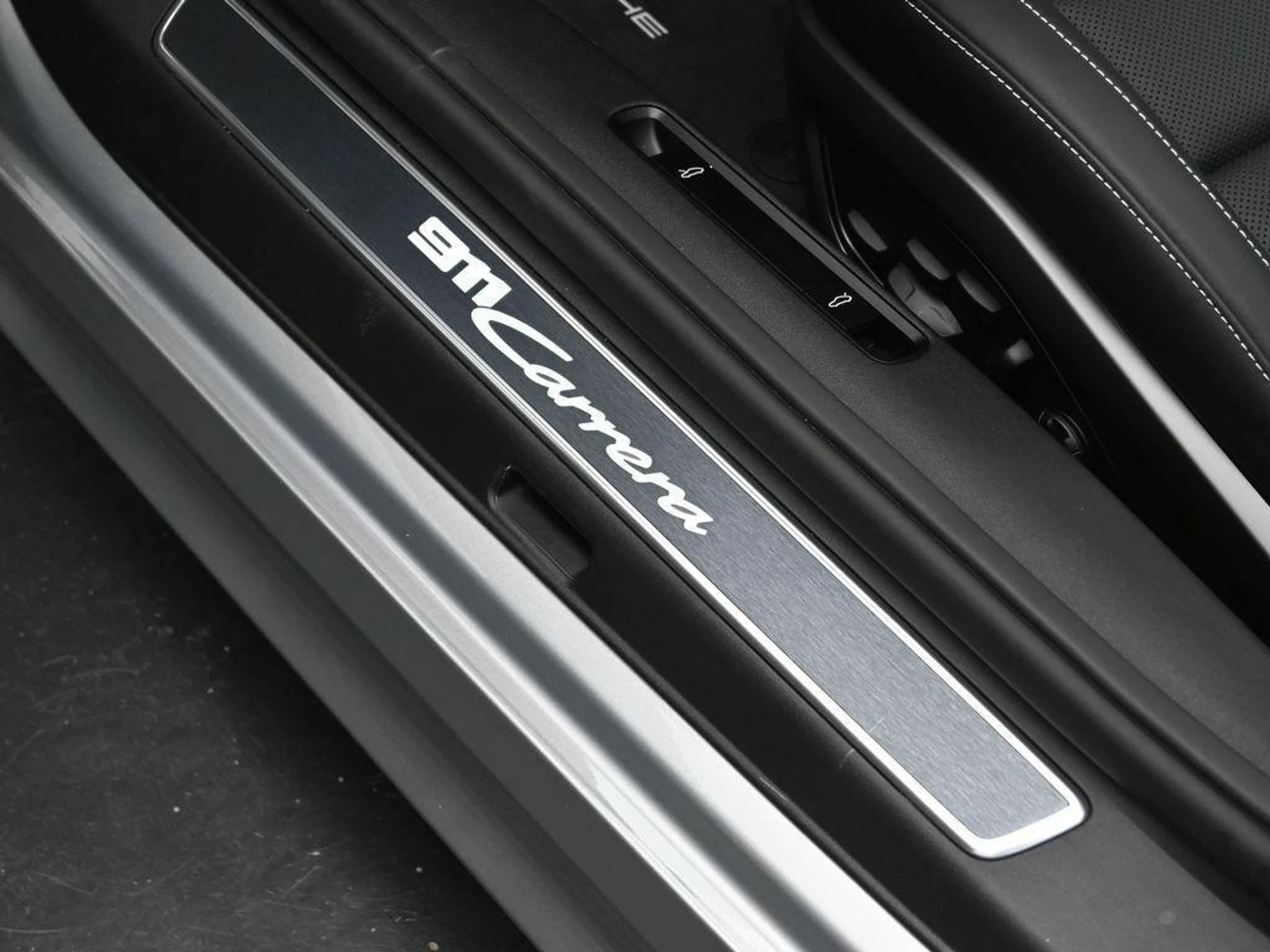 mph012_4230822963_Hsf4_Vvcti_XWFGFM_5hi_QZ_Bw_J_u_Ps_aeebf238d9