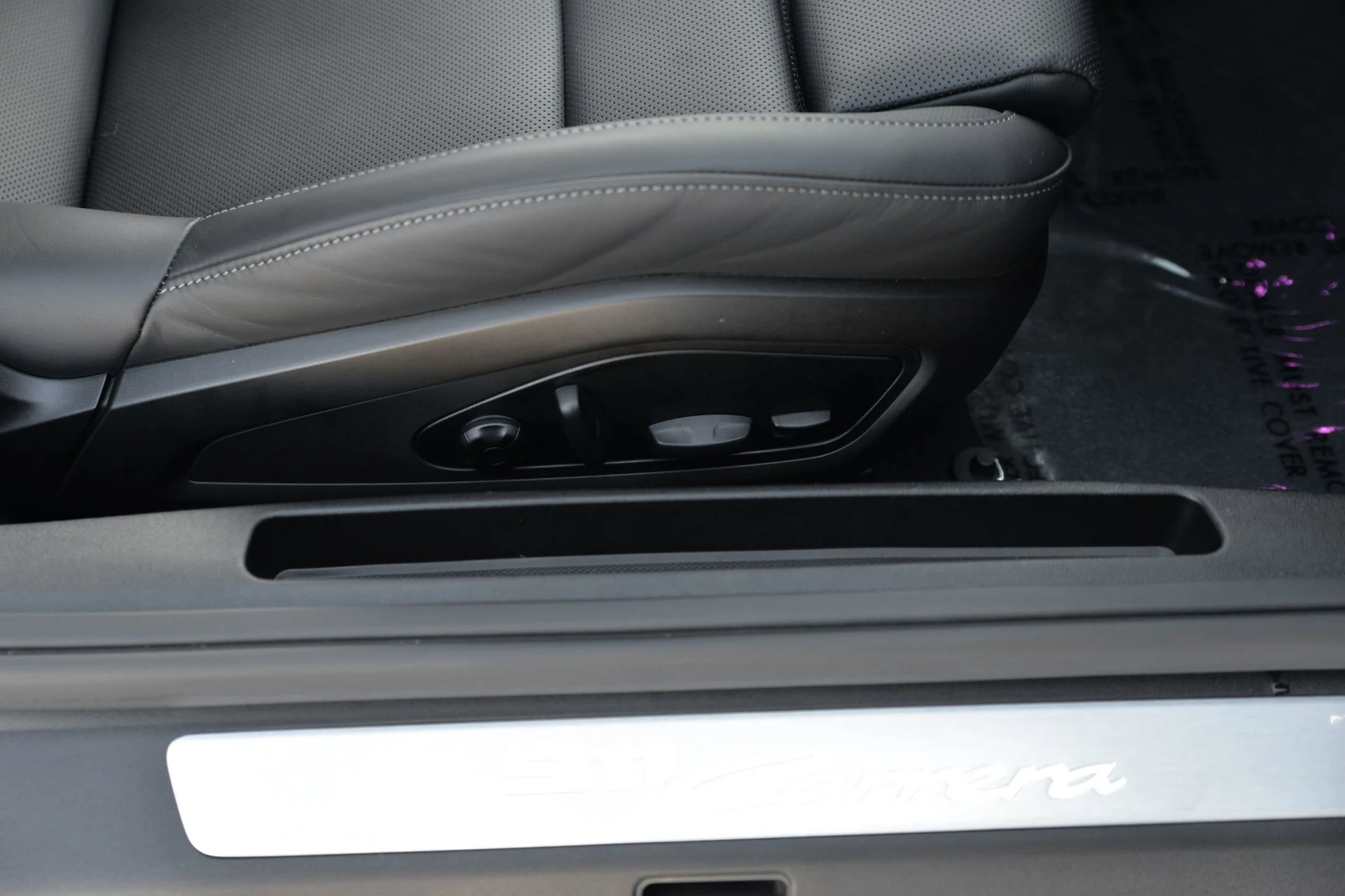 mph012_423616046_ce0f9b3014100bcd175580d94dcc137ax_2c15542653