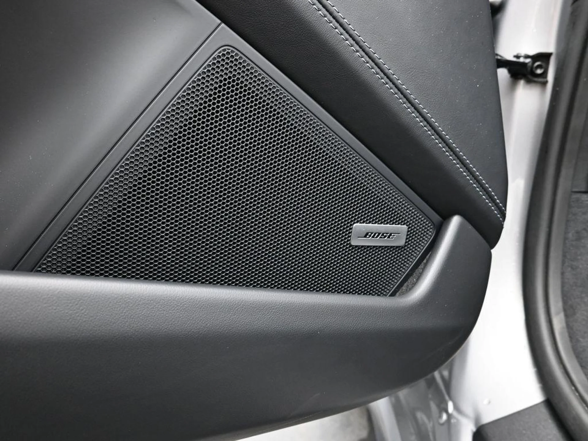 mph012_4244608779_Tg_LJ_46a_AJRNAWZ_Av83cs_Gn_QYGSE_41e5a81b43