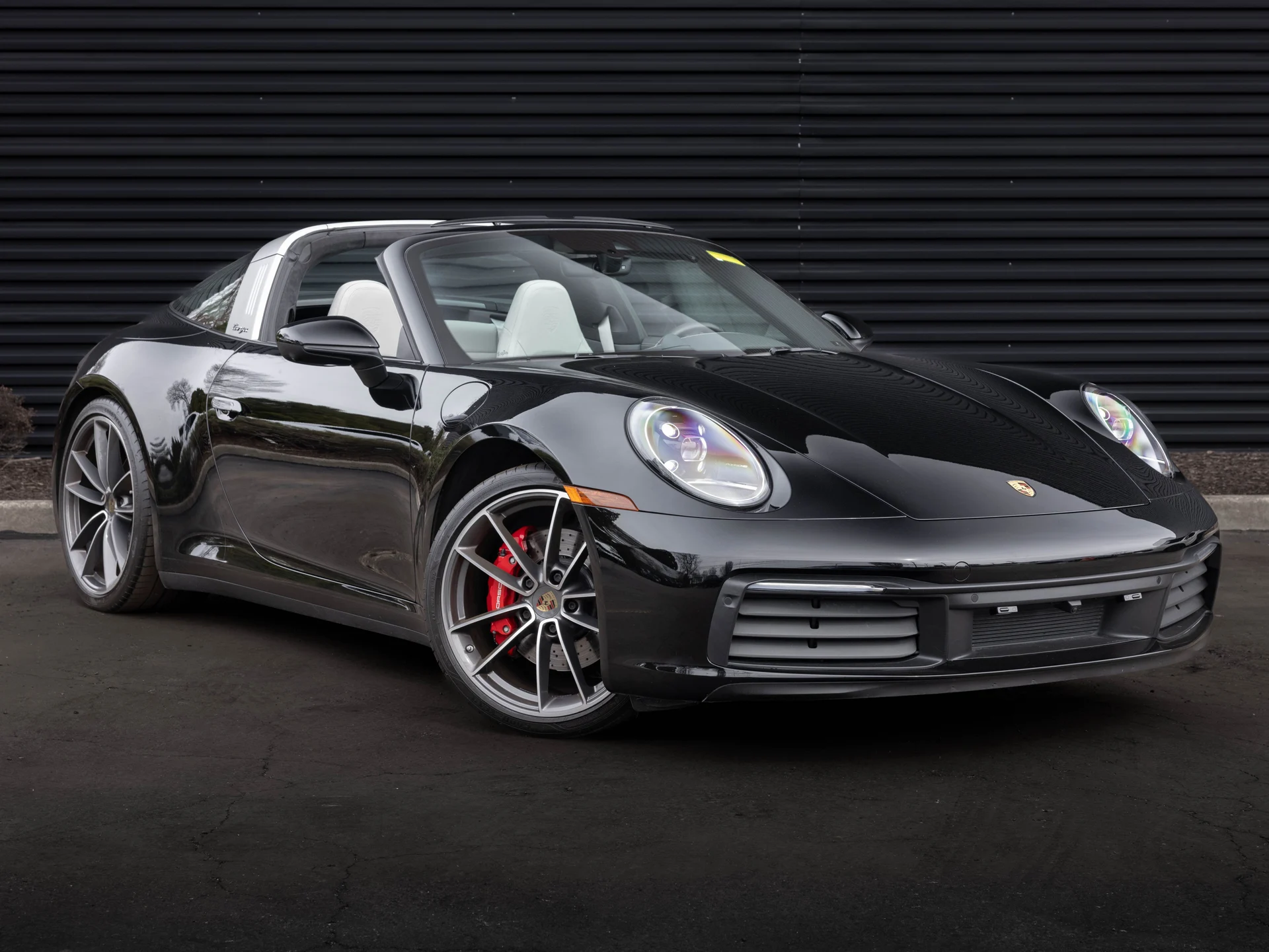 mph012_4246500467_26f877d546eb4c4b233875885af3d5f6_19edad25ab