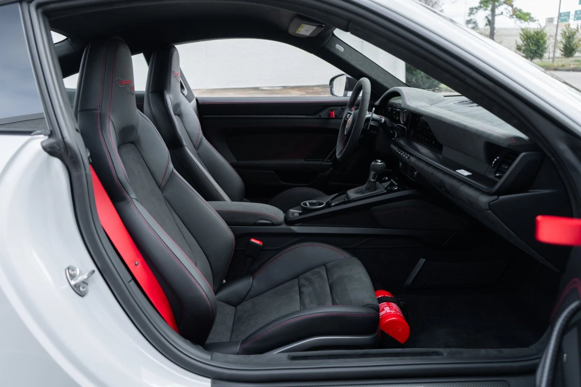 mph012_4254387699_Used_2025_Porsche_911_GT_3_RS_1792181578_5116b38361
