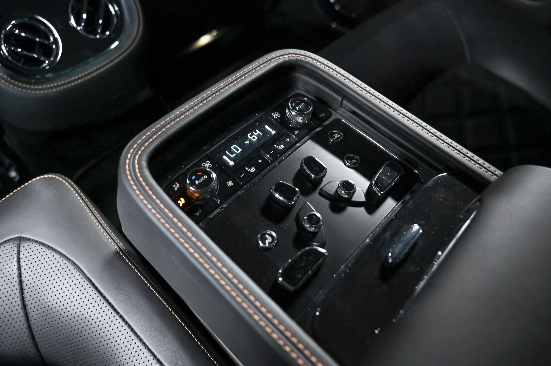 mph012_4255749881_Used_2016_Bentley_Mulsanne_Speed_1755121418_7c3bd4e9a3