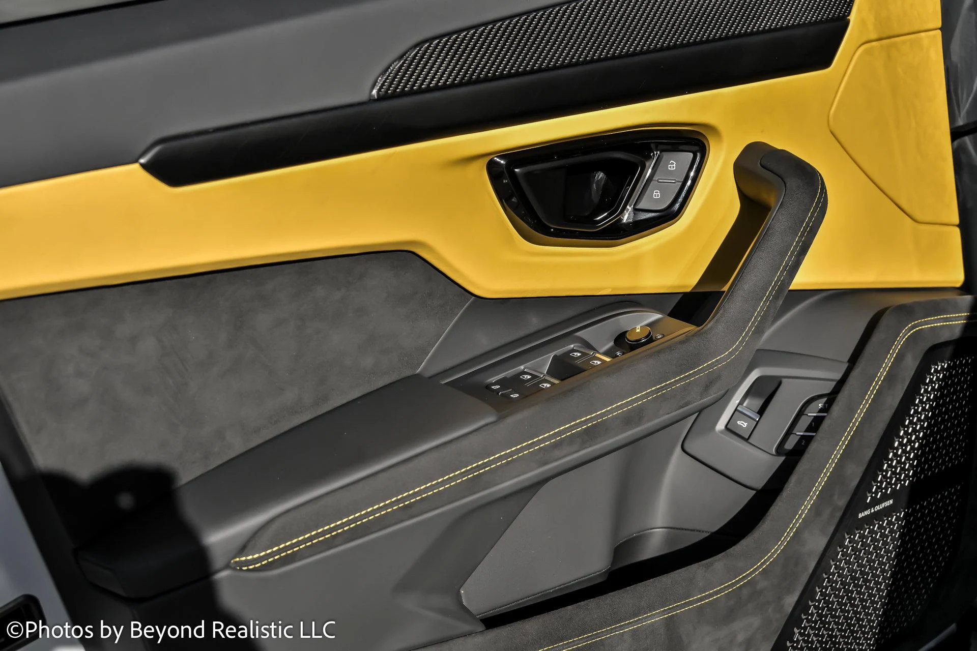 mph012_42568161_Used_2024_Lamborghini_Urus_S_1769420559_4983cec1c2