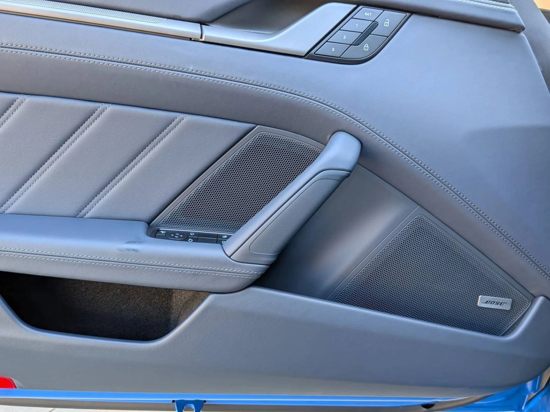 mph012_4259850593_3176fcdc150aa86e95824a28d493b424_01c0ae9148