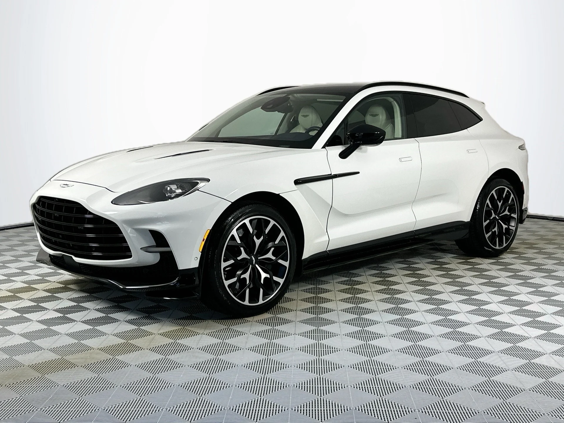 mph012_4279687486_13_592da037fb