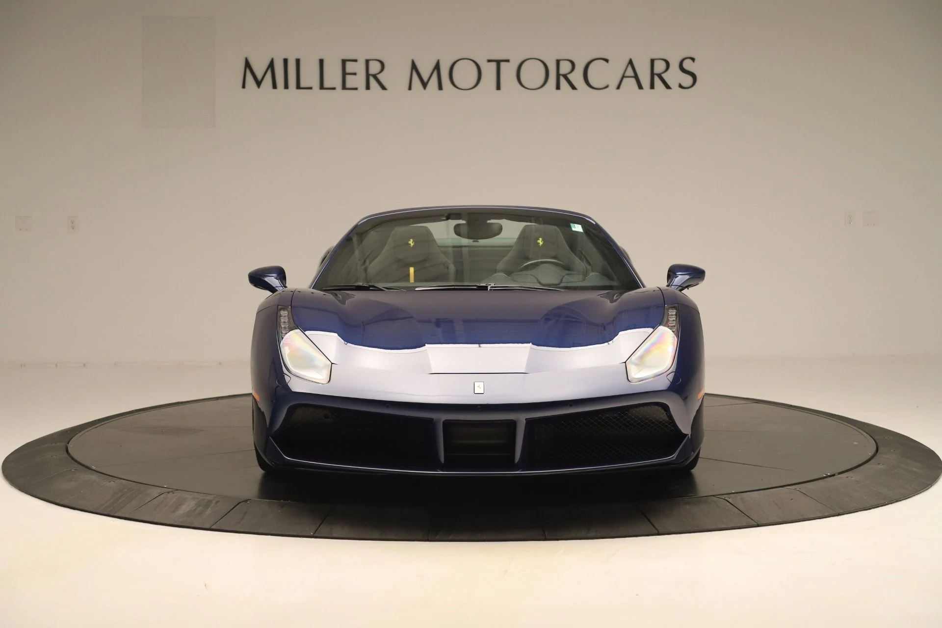 mph012_4281251093_Used_2018_Ferrari_488_Spider_1777144880_87393da693