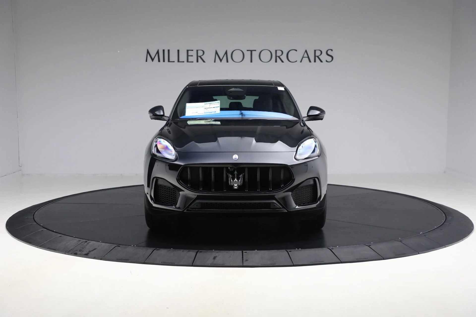mph012_4286249867_New_2025_Maserati_Grecale_Modena_93ce36ee10