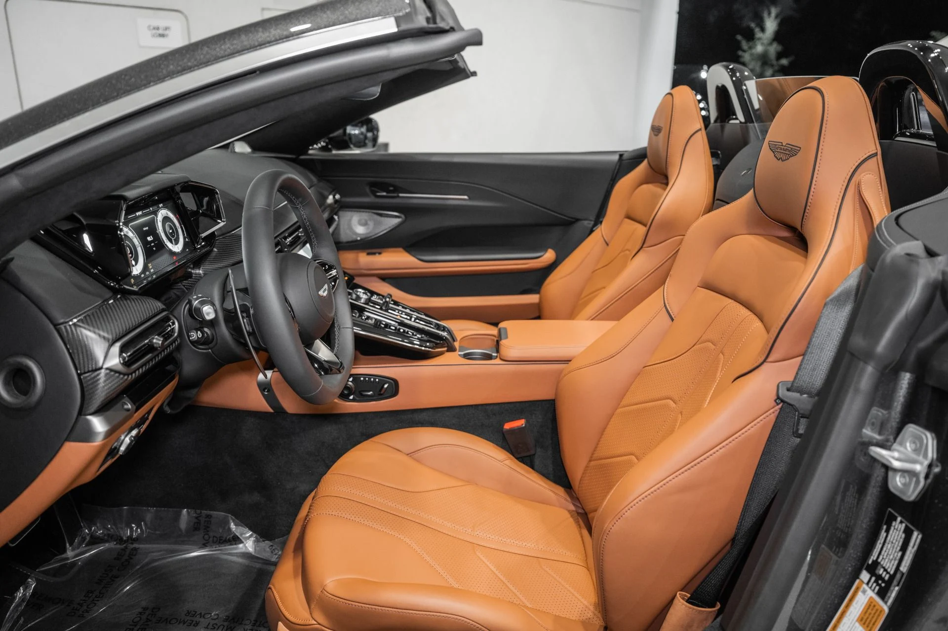 mph012_4291781630_New_2026_Aston_Martin_Vantage_Roadster_1785470681_5b10dd98c6