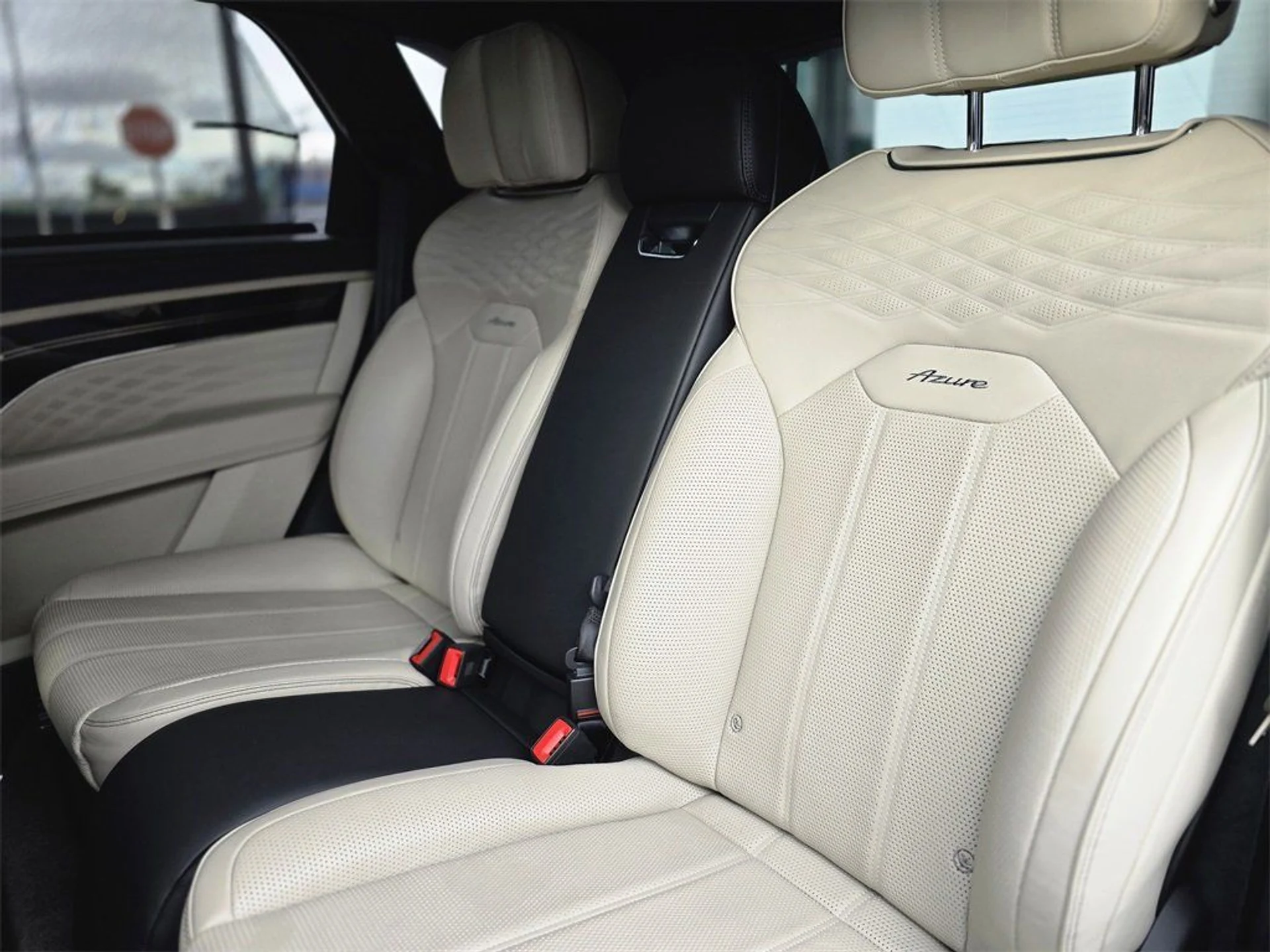 mph012_42935983_a24f957dff6414caf7cdaa8f5997717a_c0370b767e