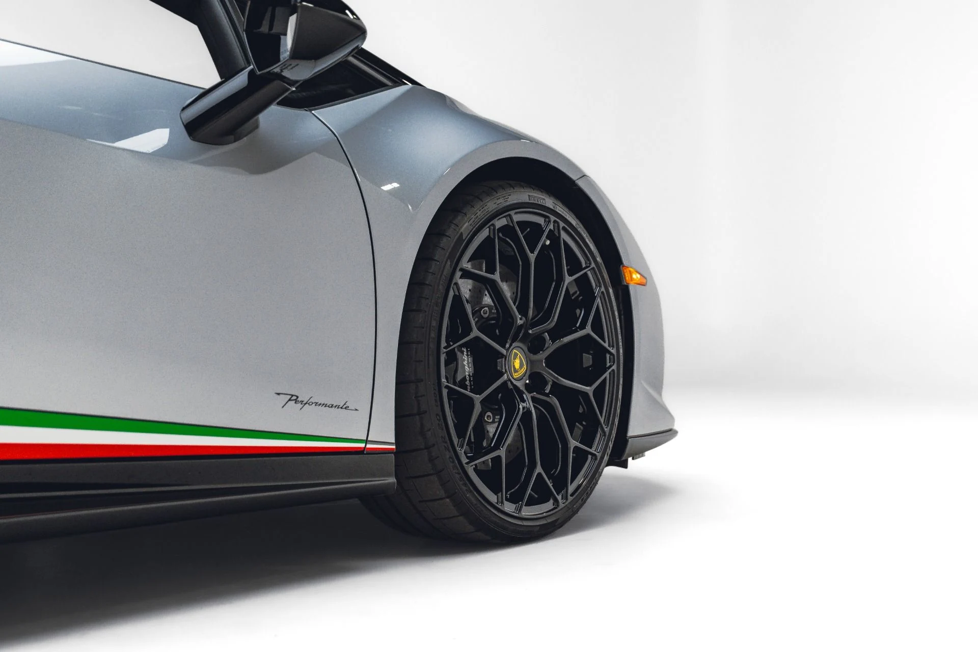 mph012_4294577514_Used_2019_Lamborghini_Huracan_LP_640_4_Performante_Spyder_1781799636_bae3c6cbab