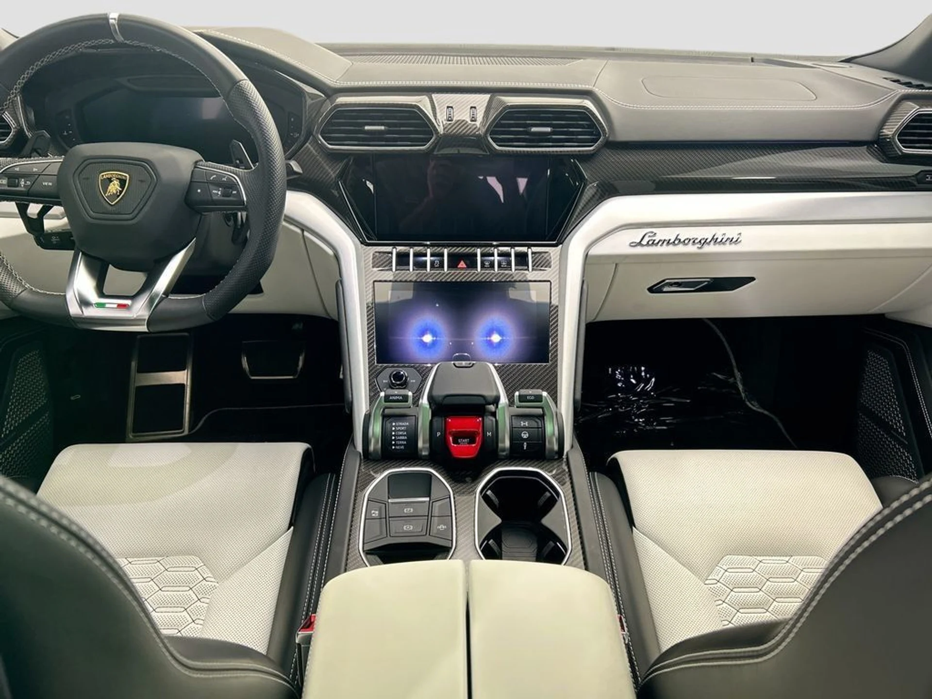 mph012_433421483_used_2020_lamborghini_urus_awd_8119_23020577_13_1024_f389dda2df