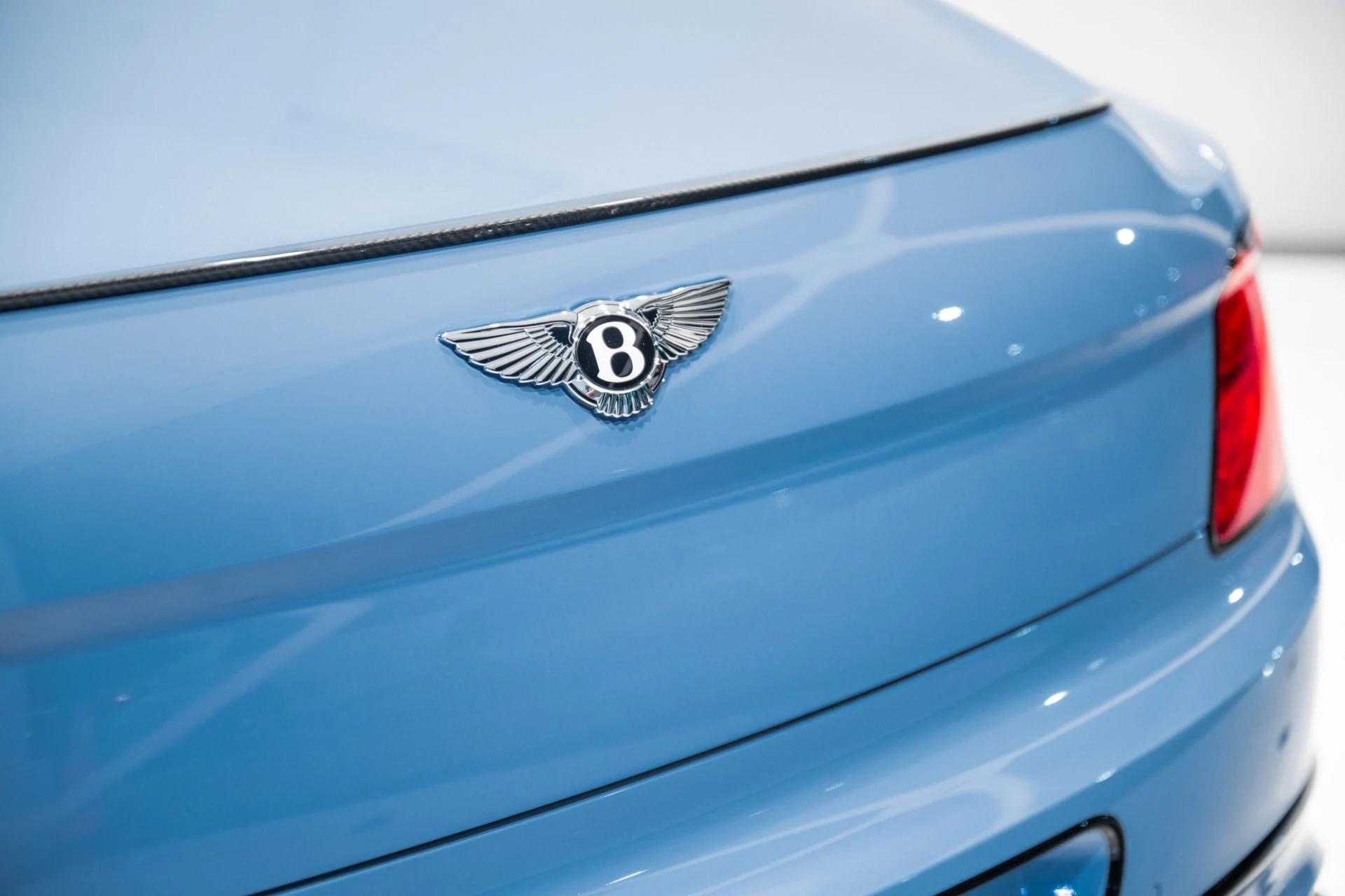 mph012_433506590_Used_2024_Bentley_Flying_Spur_Edition_8_1777999219_70888277cf