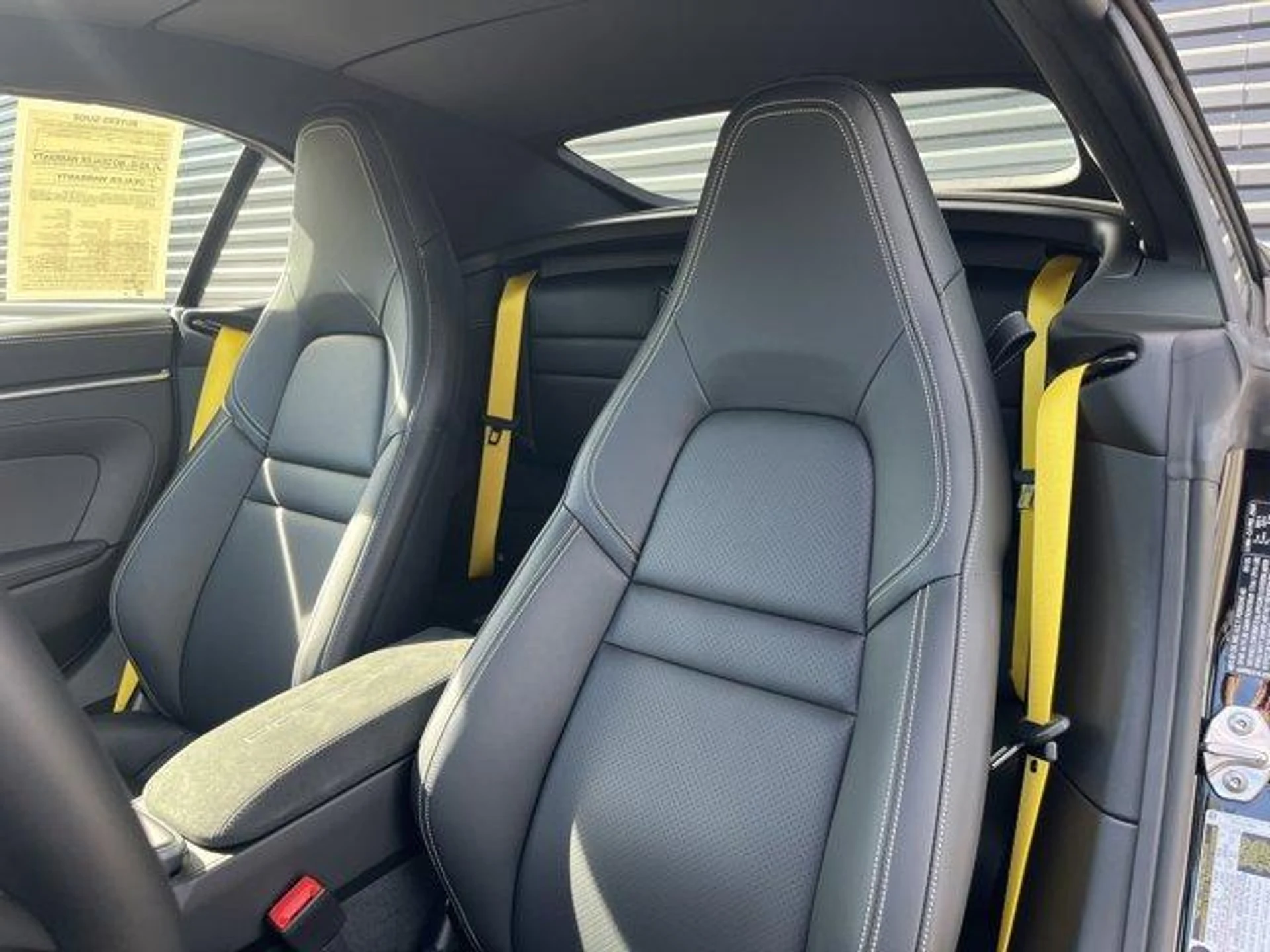 mph012_439072085_QR_Ft9i0n_Y_mk_F_Qi3_Lm_Afu_QH_Gw7_U_e613a75837