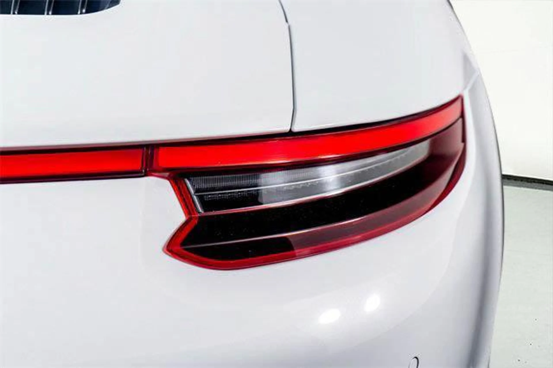 mph012_443099906_M7_RKIO_Po_W_Ylag_R9_Xsmr_Z_Vdkm_U4_7511f022fa