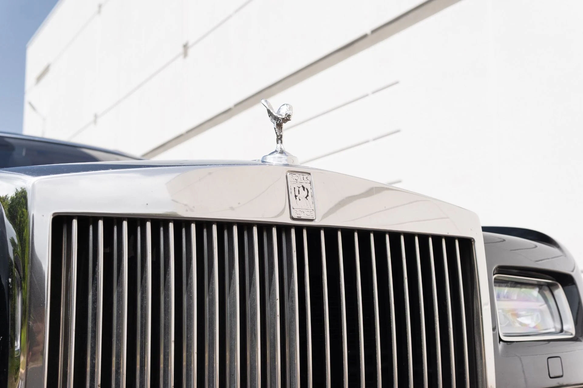 mph012_444016786_Used_2015_Rolls_Royce_Phantom_1779983365_0b86d73c0e