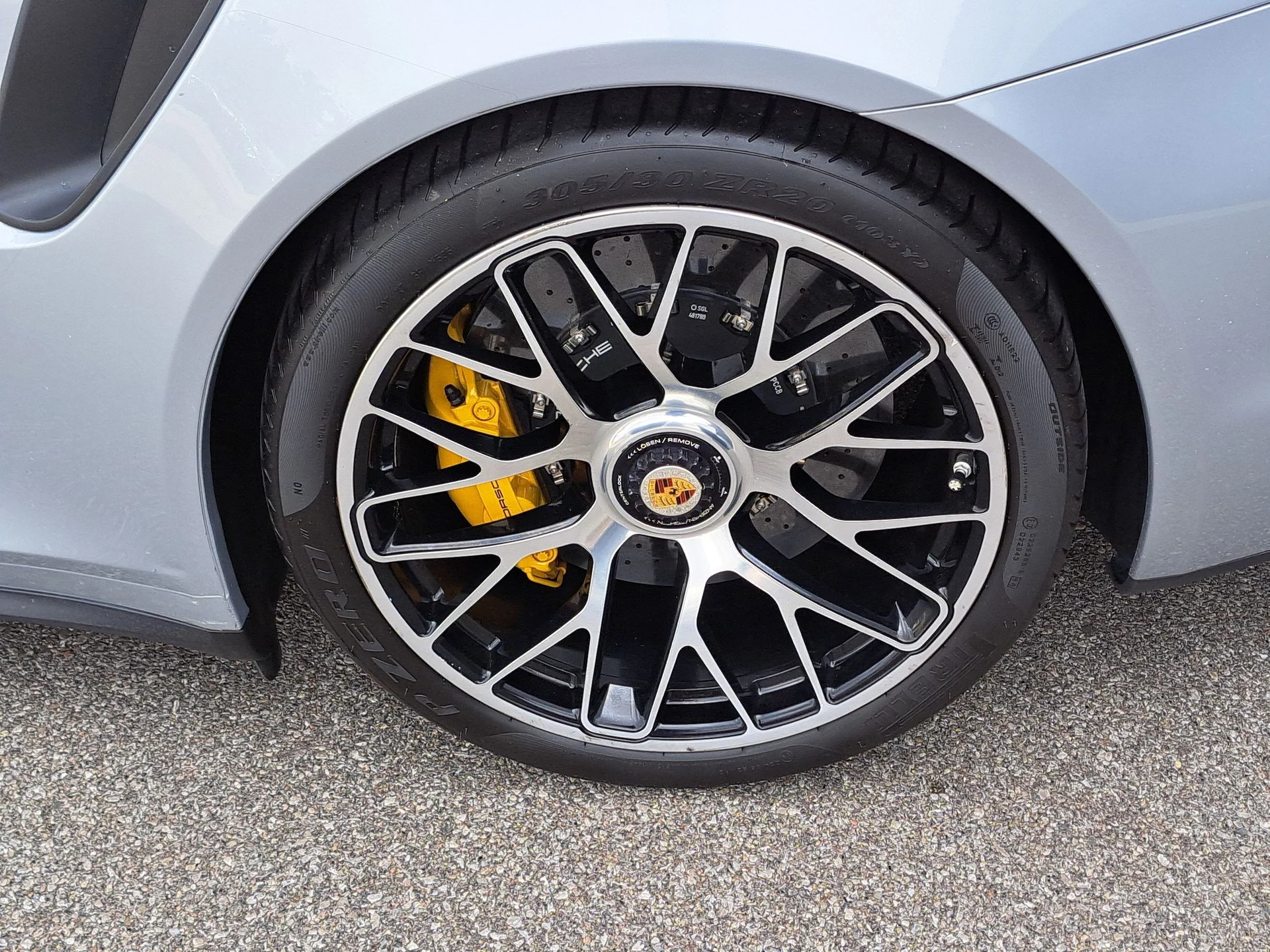 mph012_449591833_1a4addc7a8350a60ba979ca8a11aca87x_77ea13b91a