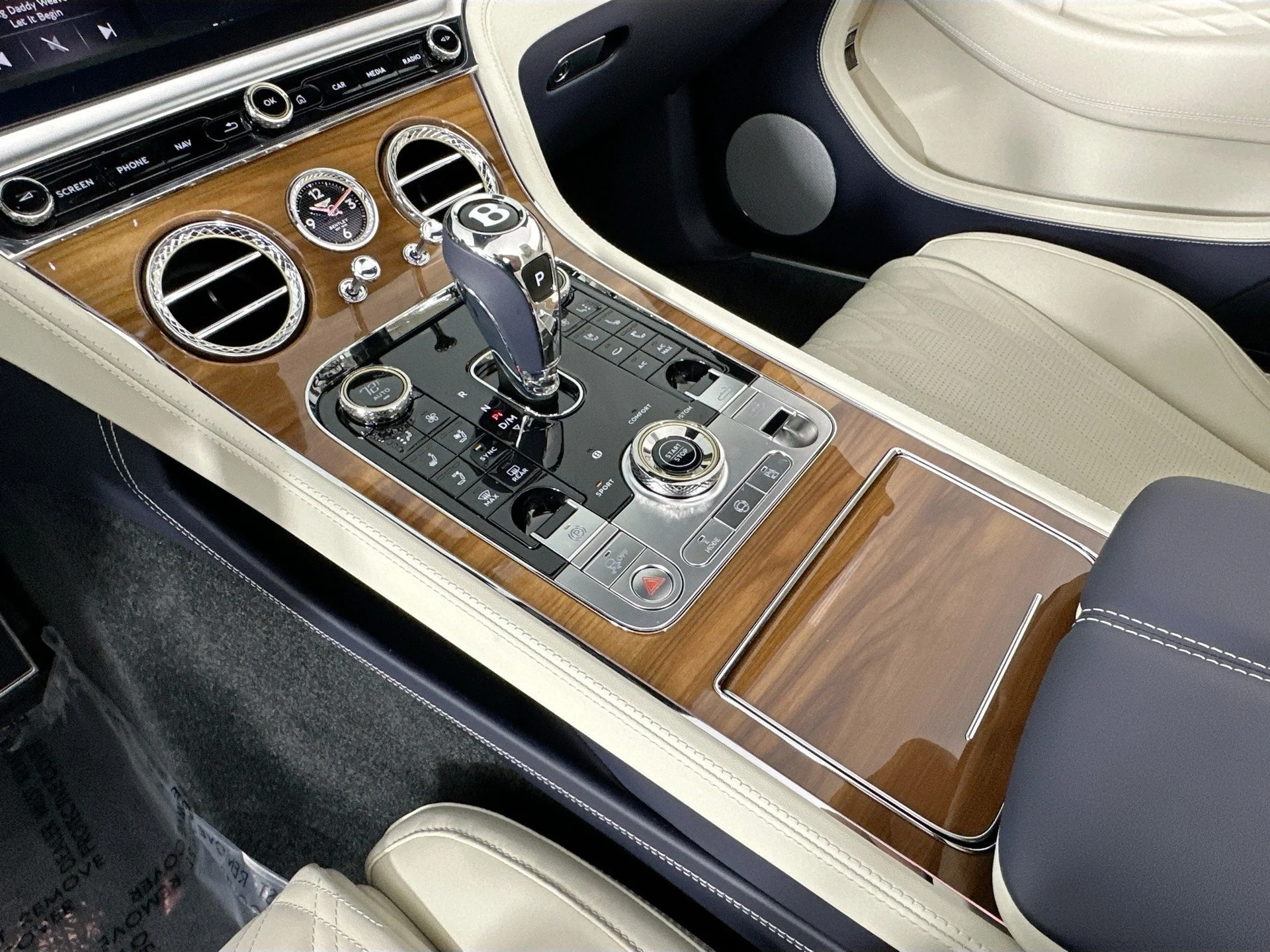 mph012_451131267_13_cd60c20462