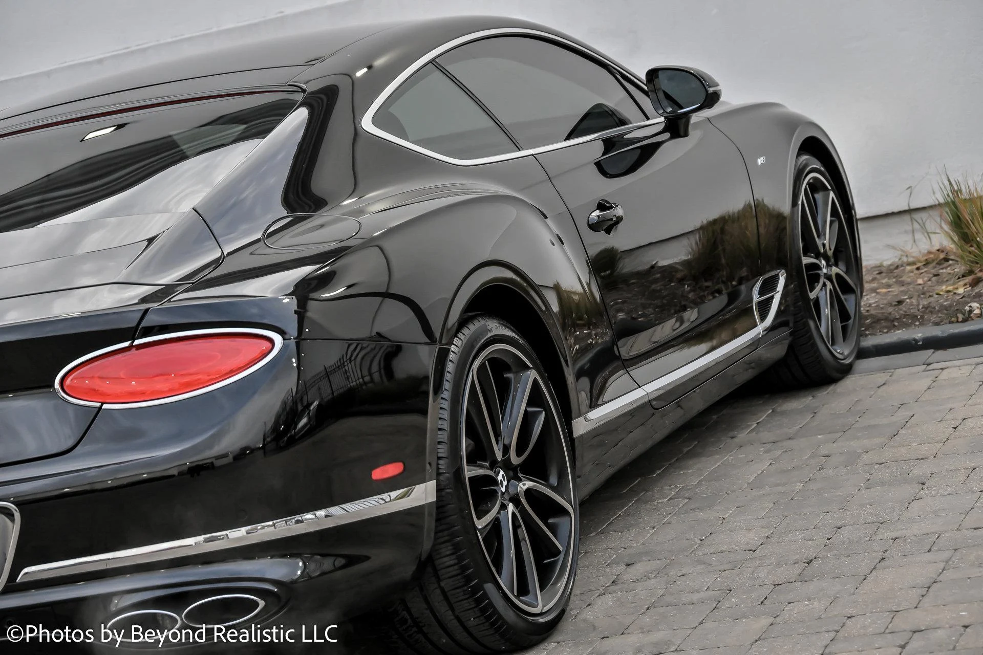 mph012_452023705_Used_2022_Bentley_Continental_V8_1764237289_ccf60ae08c