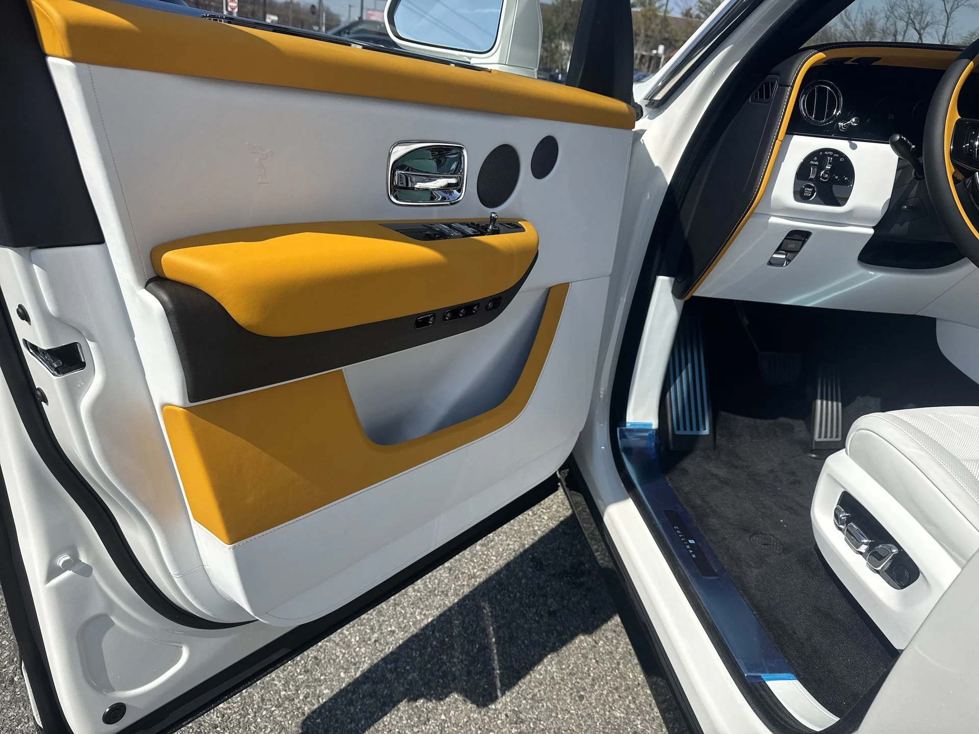 mph012_454229681_bddb95b701183703a93c69c90f97fc3ax_af4b1dd152