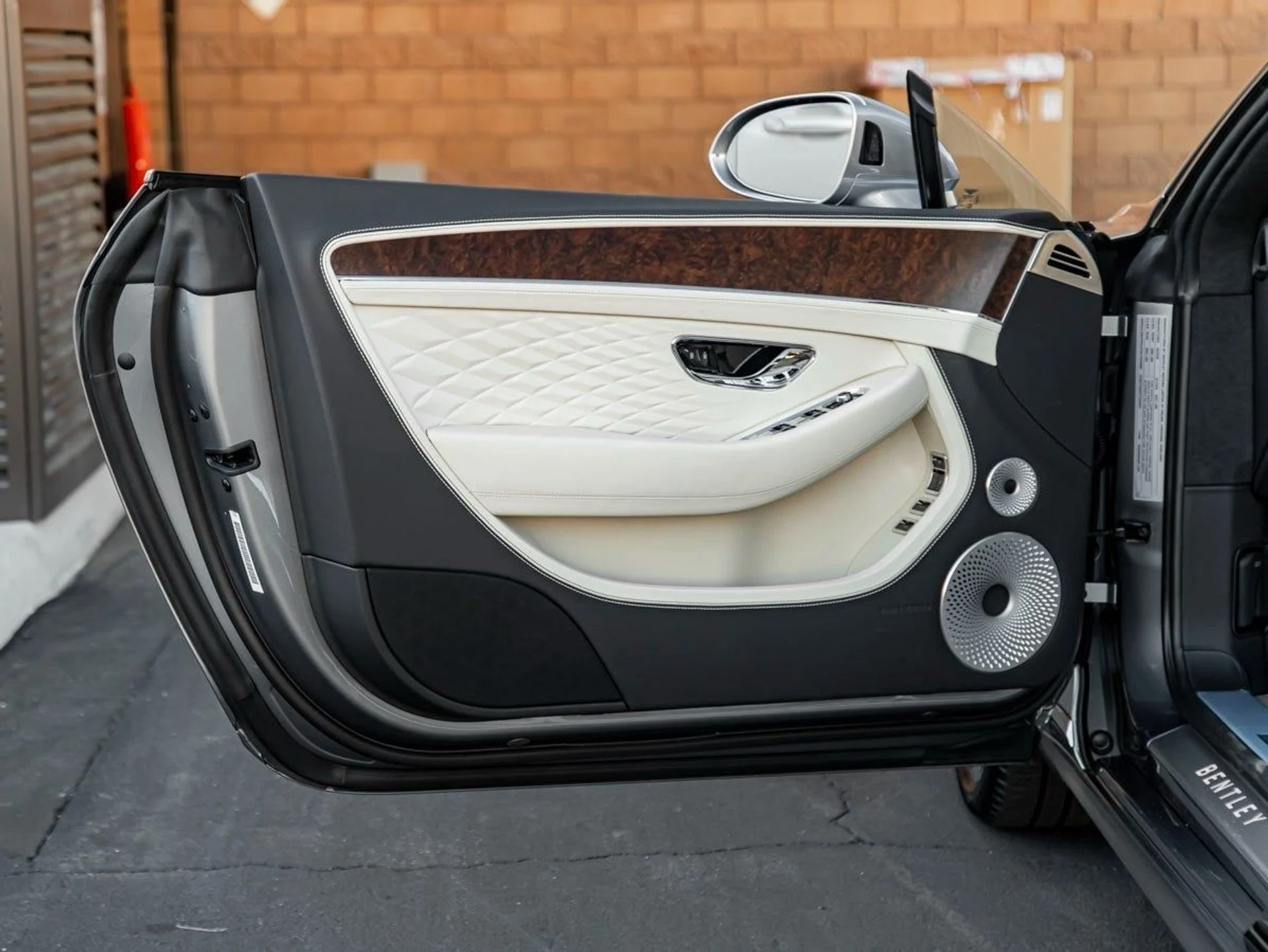 mph012_461164726_13_80612f66c0