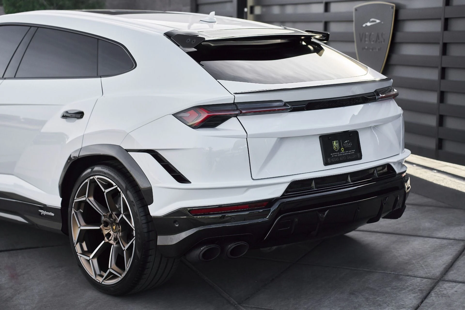mph012_46270004_Used_2024_Lamborghini_Urus_Performante_1764730678_07f2a6f071