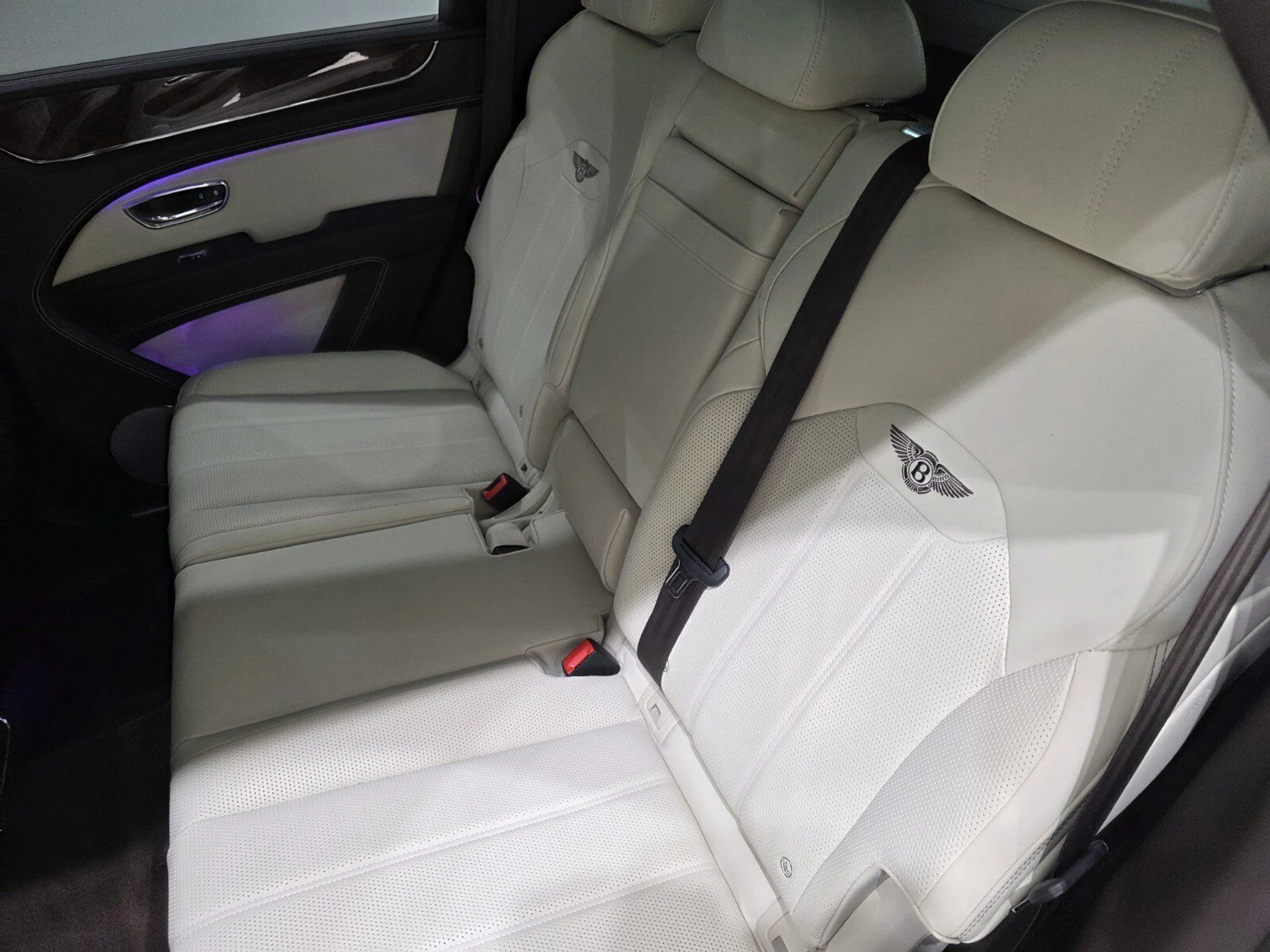 mph012_464004464_aa048bcecfe2def631dbe870a341aa3f_6bf2c1b9a0